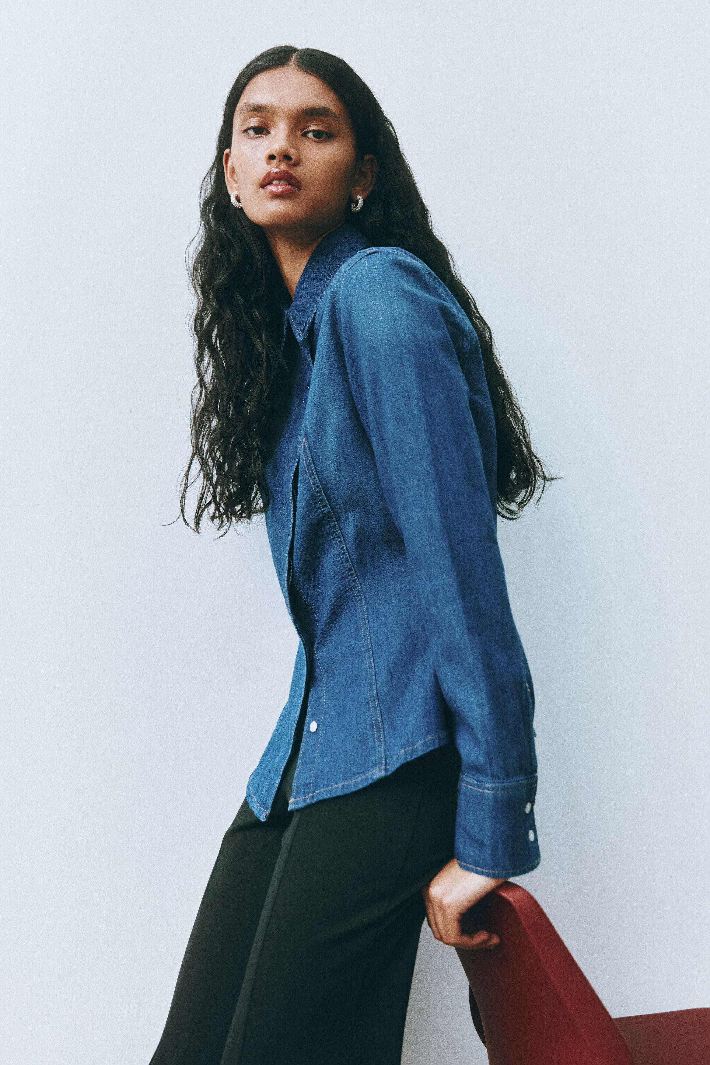 Fitted denim shirt