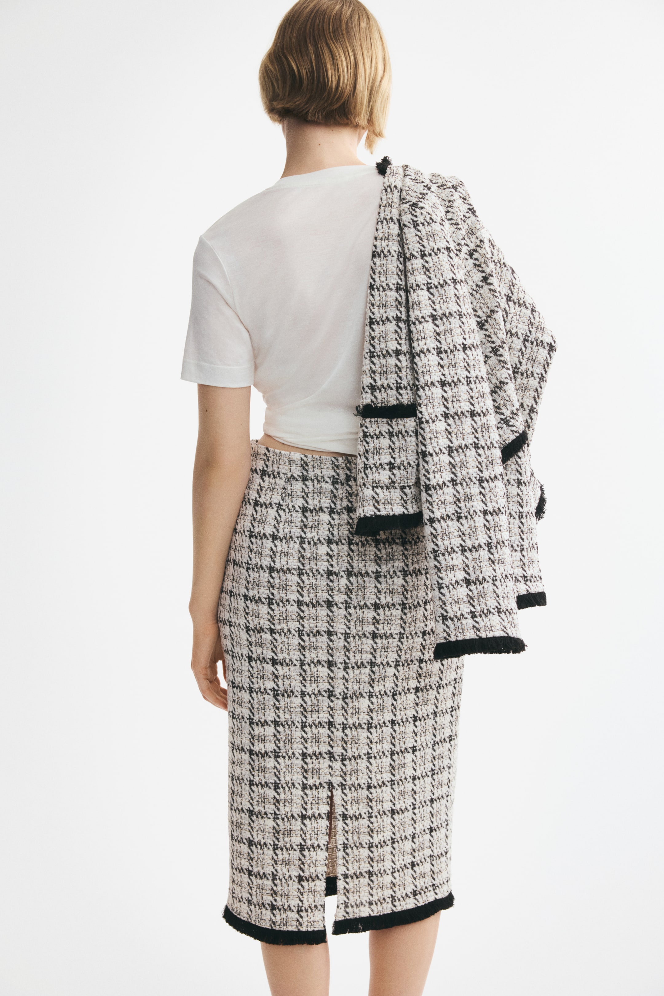 Bouclé-Knit Skirt with Fringe