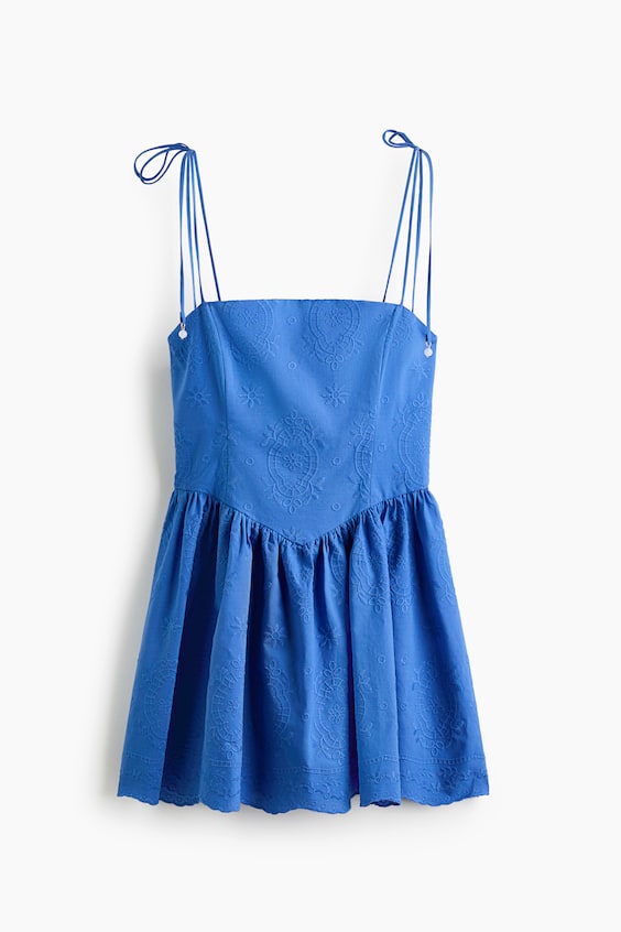 Женские платья H&M Embroidered Dress with Flared Skirt