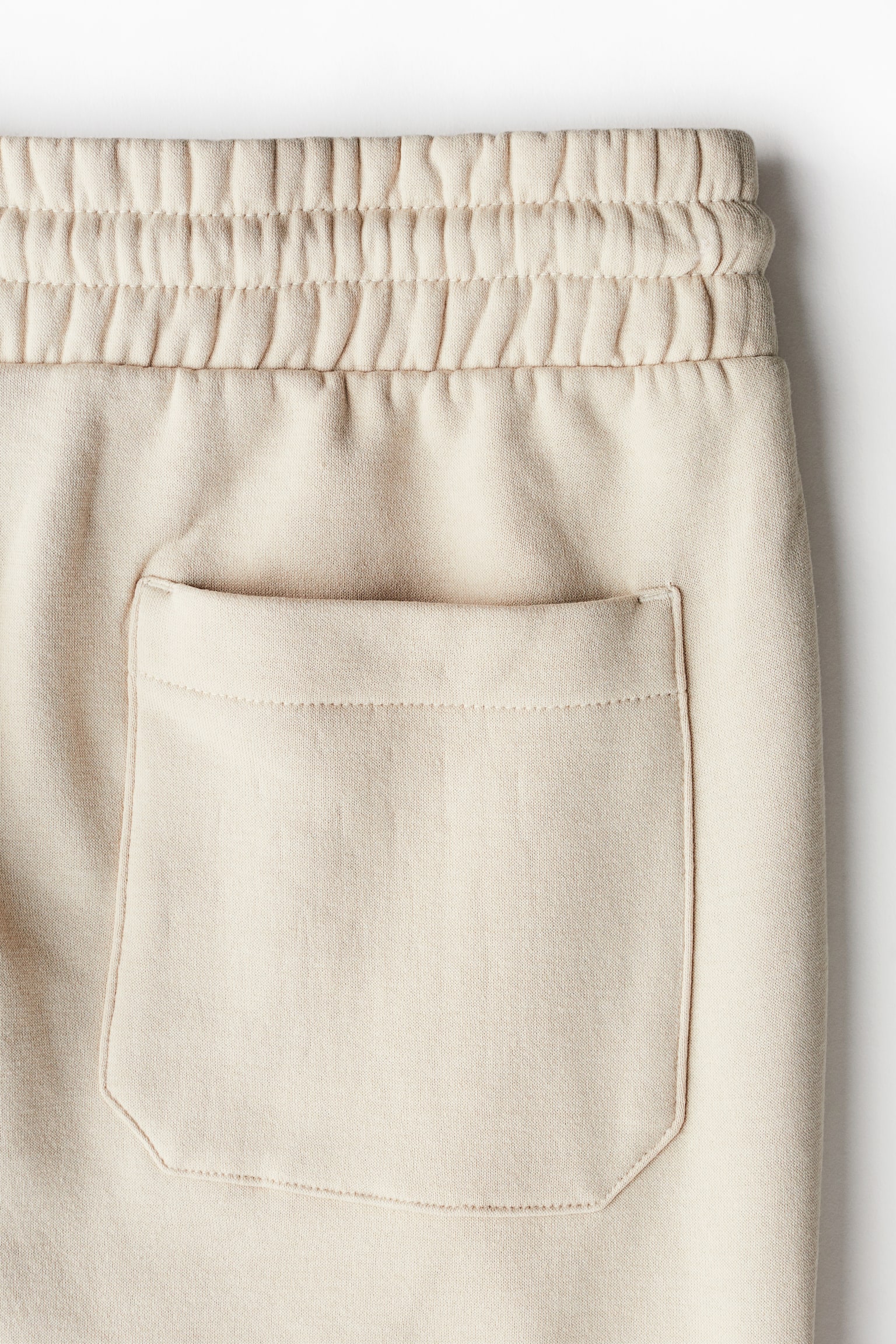 Regular Fit Sweatshorts - Regular waist - Light beige - Men | H&M US