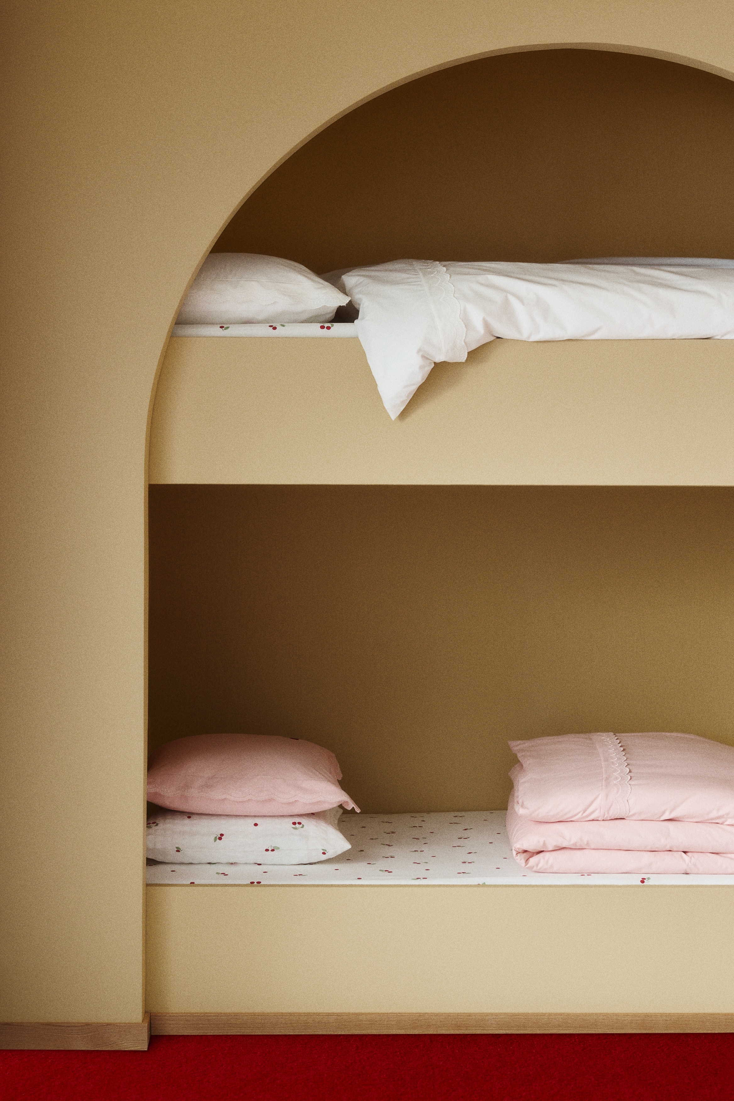 Embroidery-detail duvet cover set - Light pink/Cherries/White/Cherries