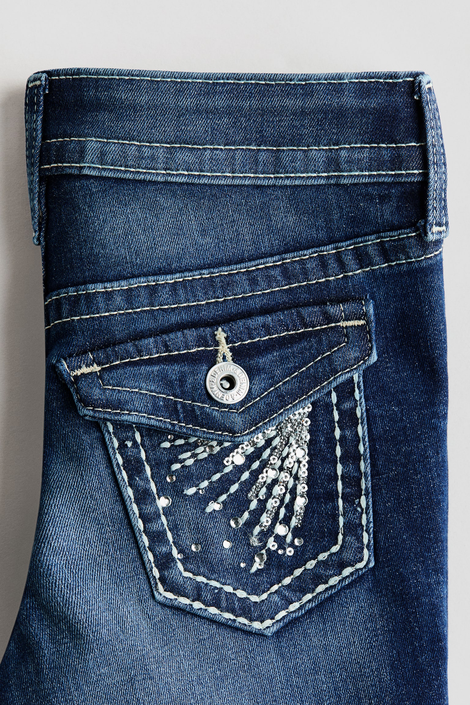 Flared Leg Low Jeans - Dark denim blue/Denim grey/Washed denim pink/Denim blue/Light pink/Denim grey/Light denim blue/Light denim grey - 2