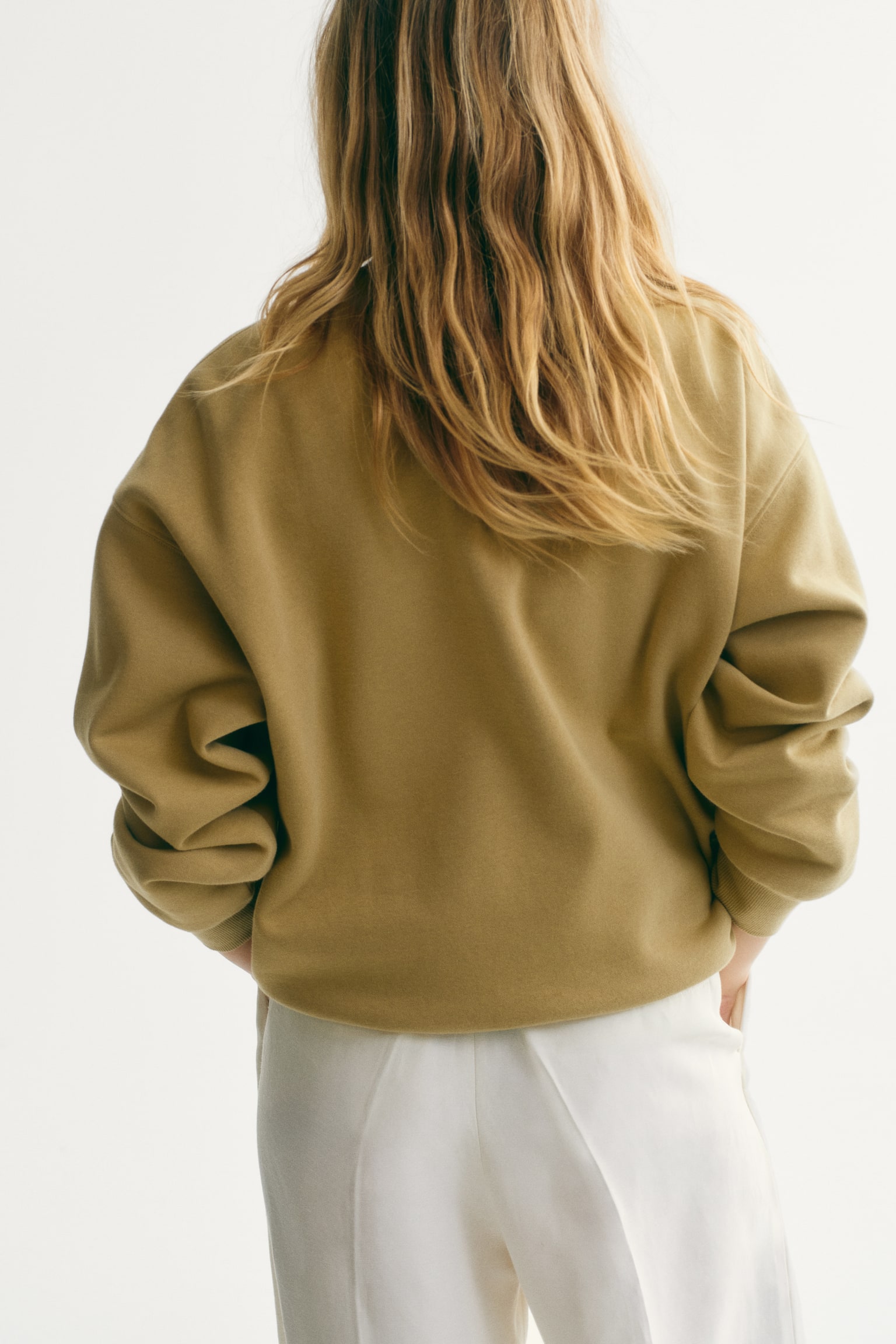 Женская толстовка H&M Sweatshirt with Motif, цвет: Бежевый — фото 4