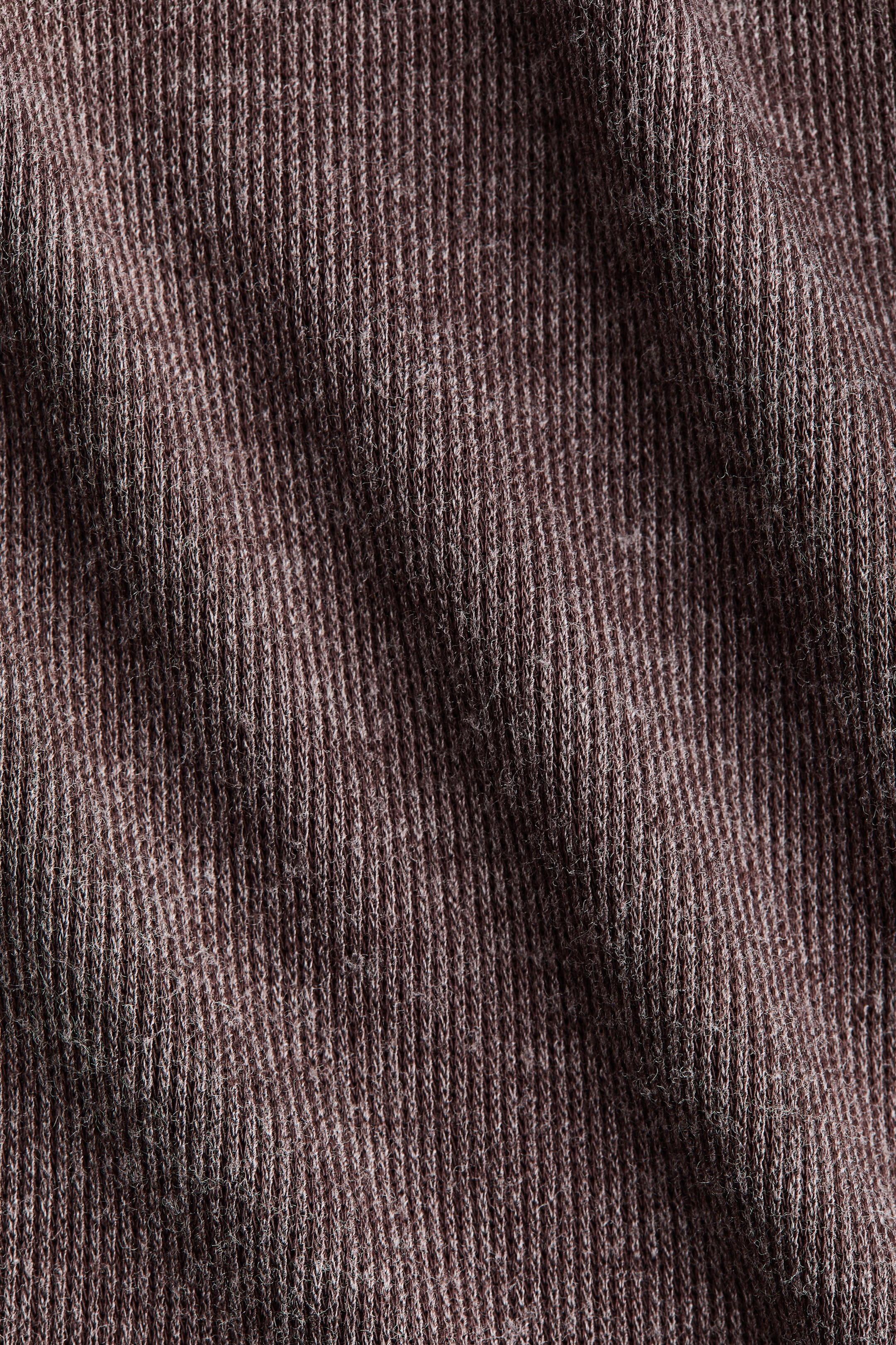 Robe sans manches avec col cheminée