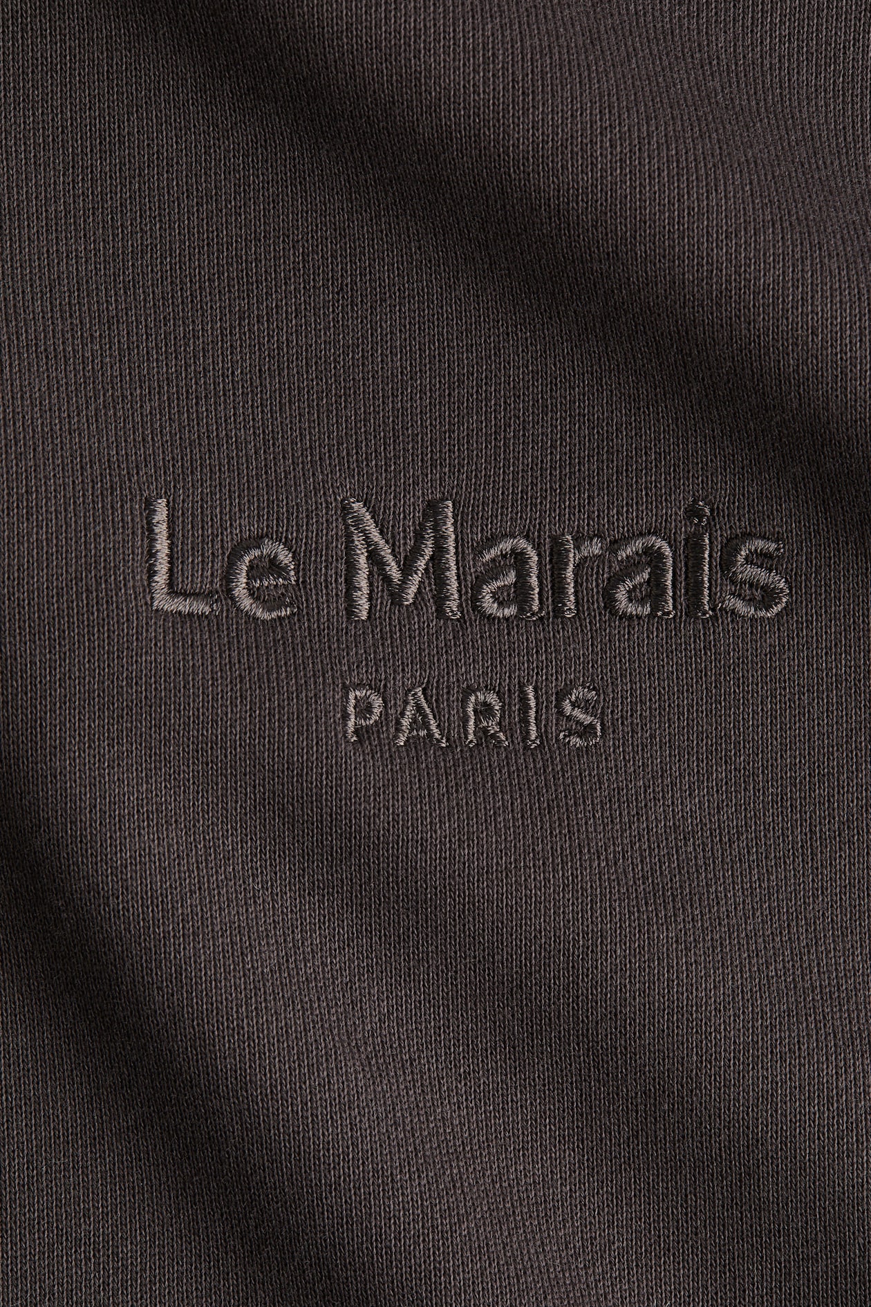 Sweatshirt with Text Motif - image 2