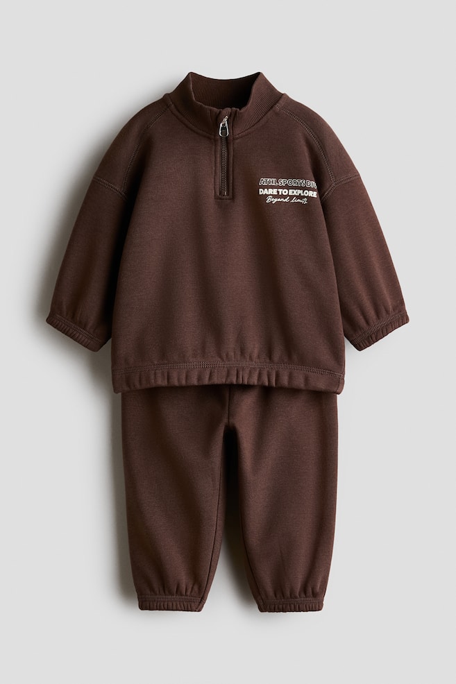 2-Piece Brushed-Inside Sweatshirt and Joggers Set - Dark brown/Dare to Explore/Khaki green/Dare to Explore/Dusty blue/Dare to Explore - 1