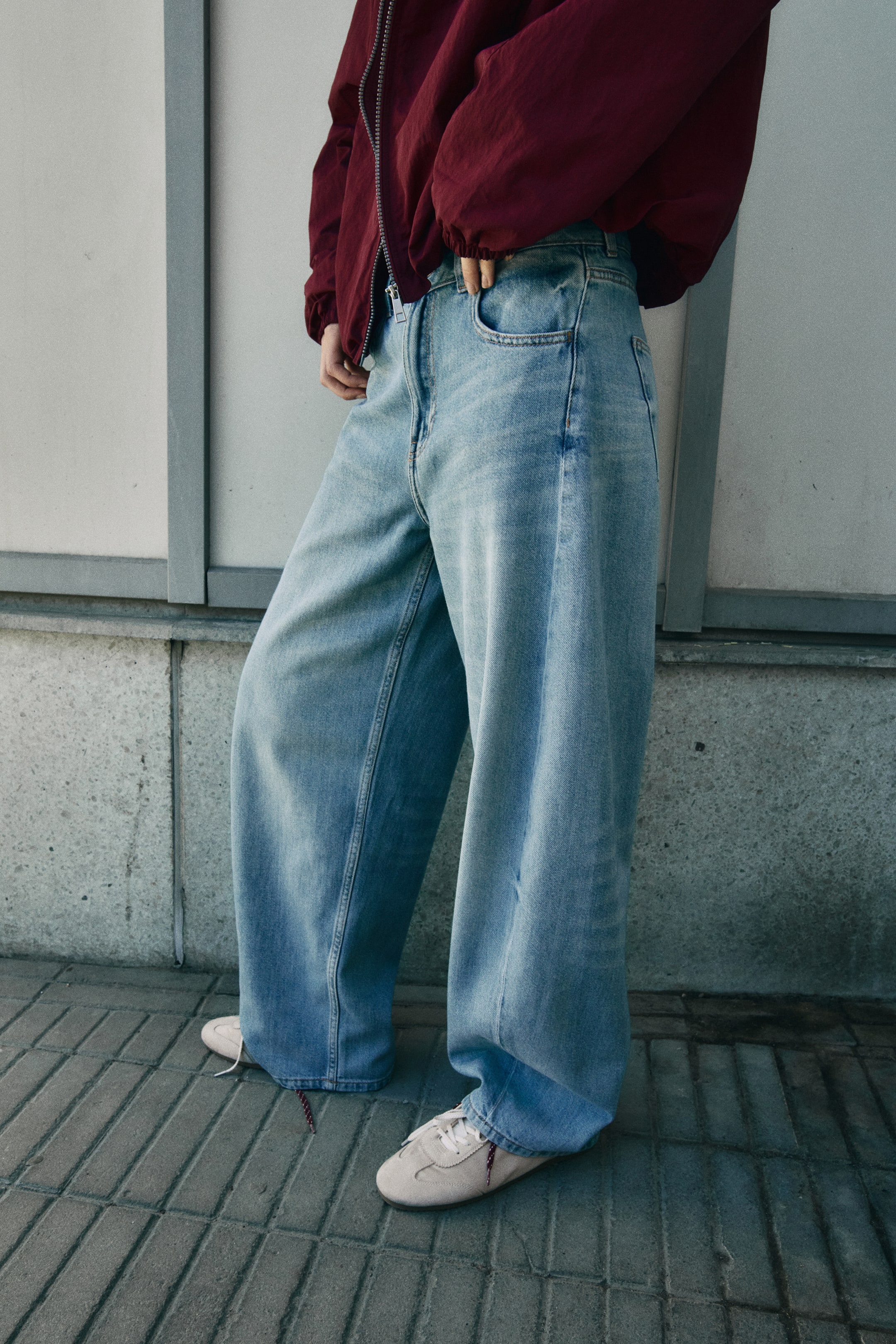 Jean taille haute jambes tonneau