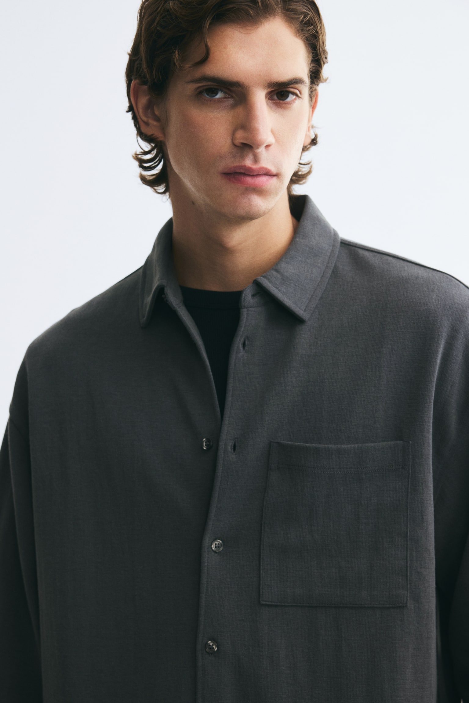 Мужская рубашка H&M Relaxed-Fit Jersey Shirt, цвет: Тёмный серый — фото 4