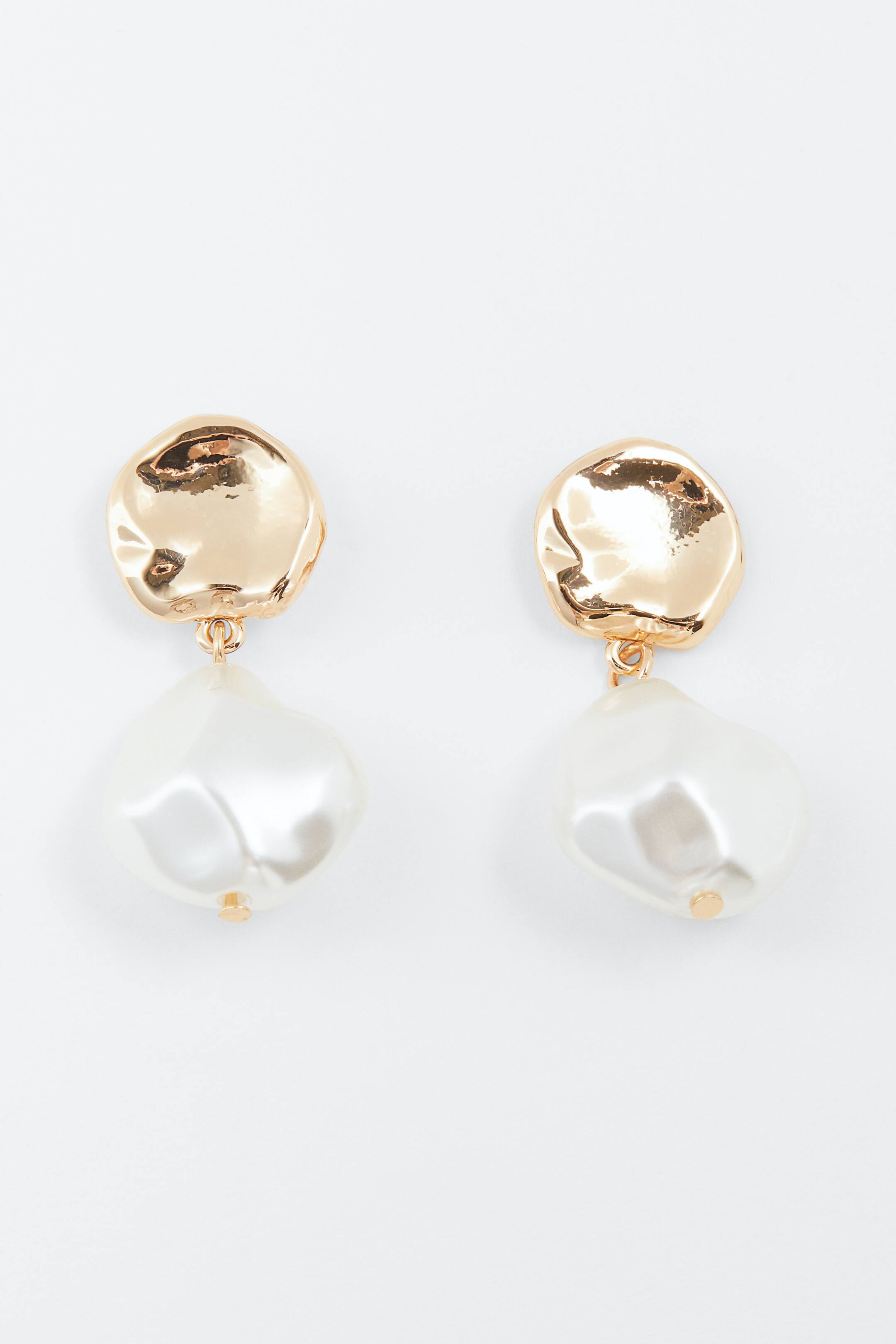 View larger image: Earrings - Gold-coloured/White - Ladies | H&M 1