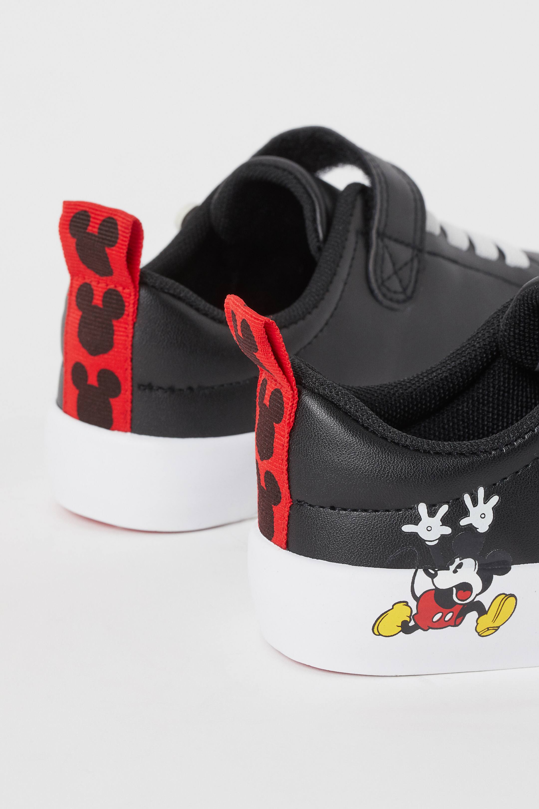 Sneakers med motiv - Sort/Mickey Mouse - BØRN | H&M DK