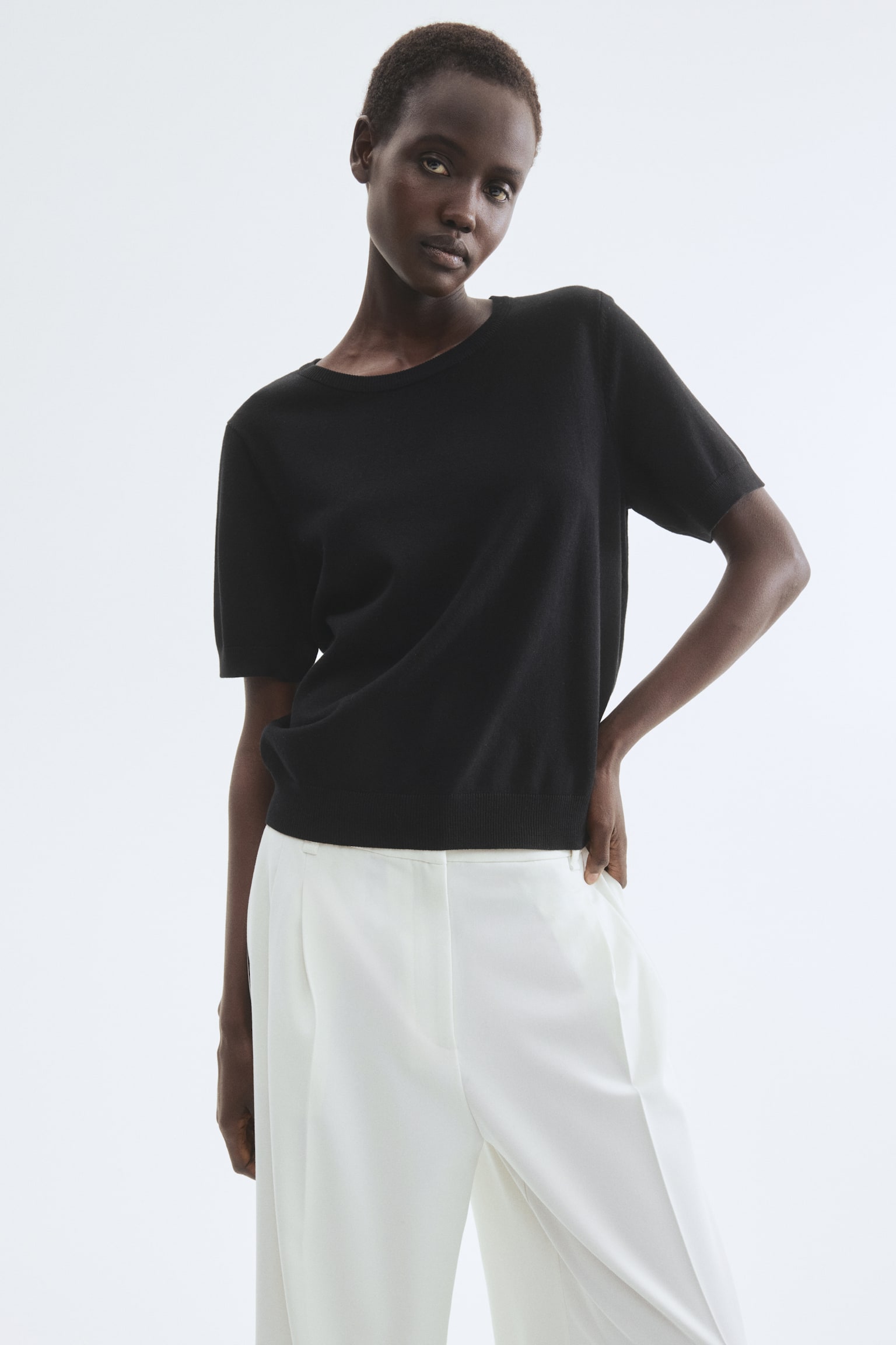 חולצה מסריג דק - שחור/חום כהה - 2