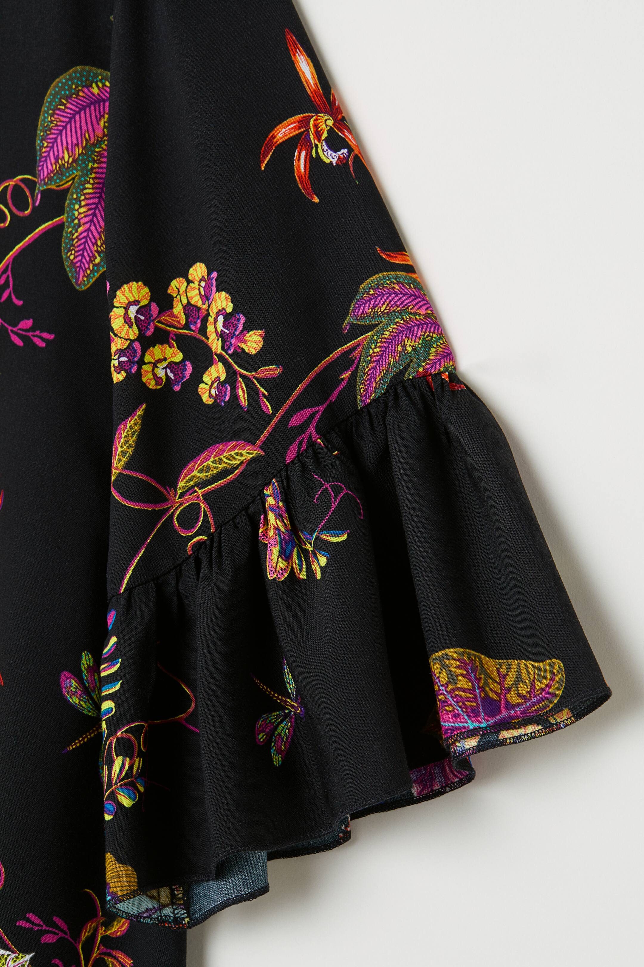 Robe ?� manches volant?�es - Noir/fleuri - FEMME | H&M FR