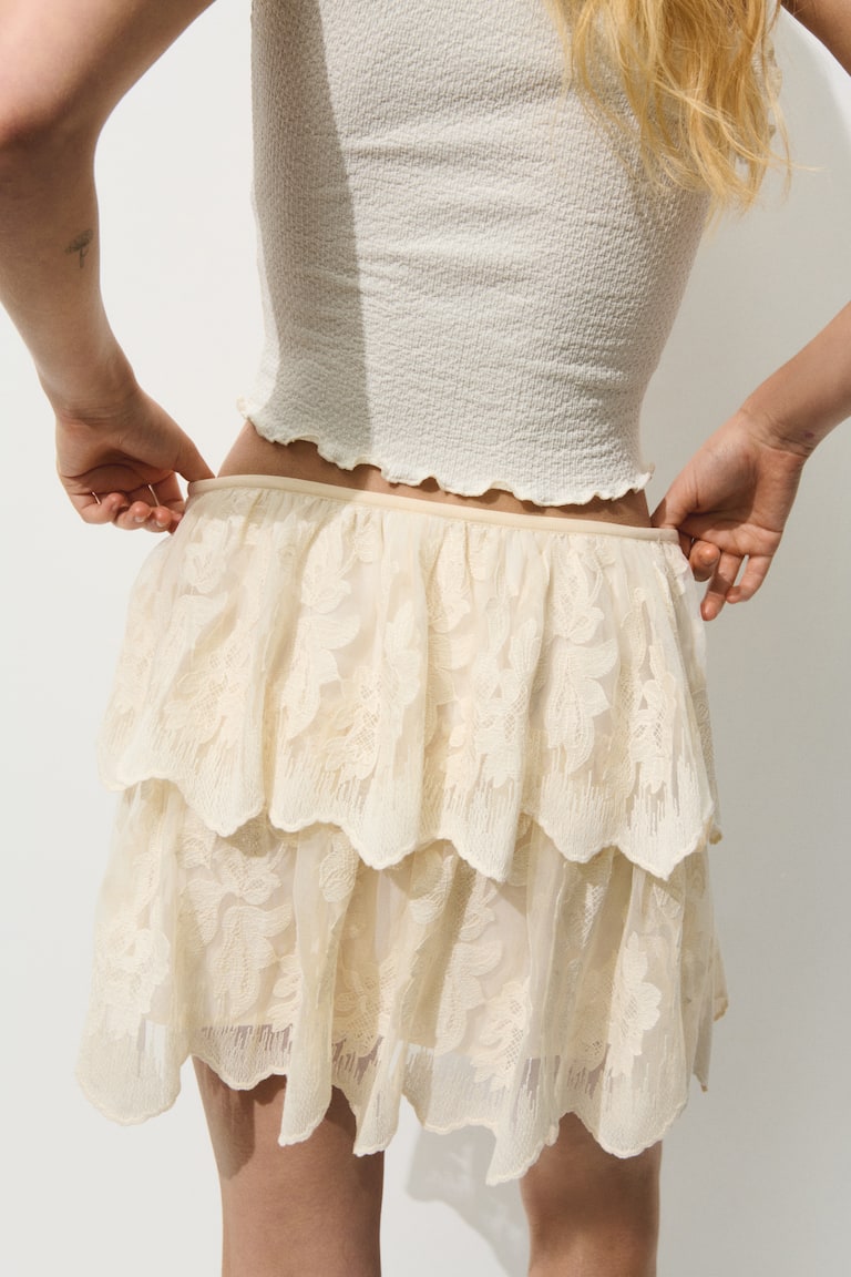 Tiered lace skirt Cream Ladies H&M GB