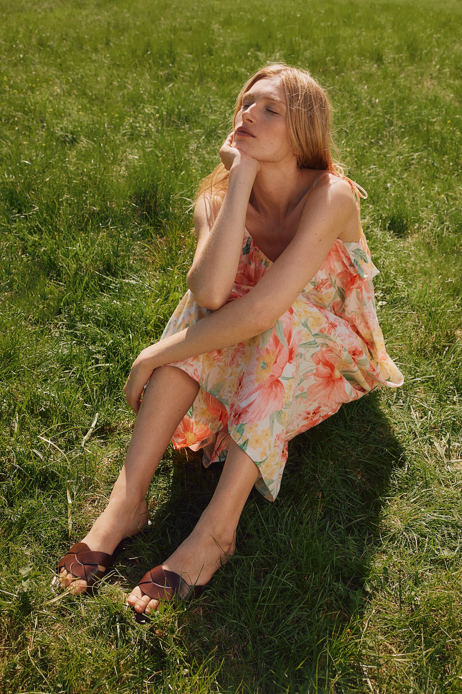 Frill-trimmed strappy dress - Pink/Floral/Blue/Leaf-patterned - 7