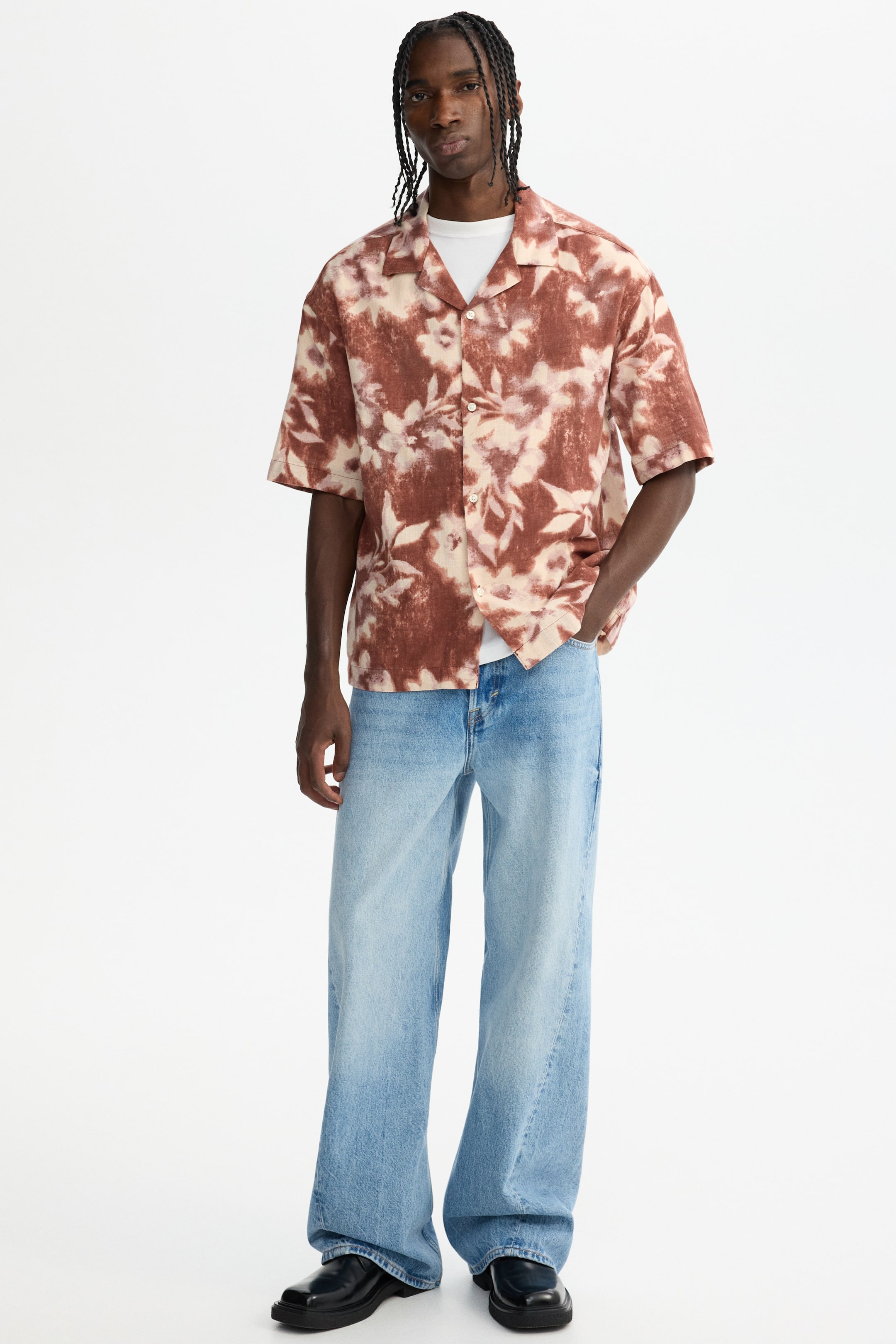 Xem ảnh lớn hơn: Áo sơ mi cổ hai ve Relaxed Fit - Màu nâu khói - Men | H&M VN 1