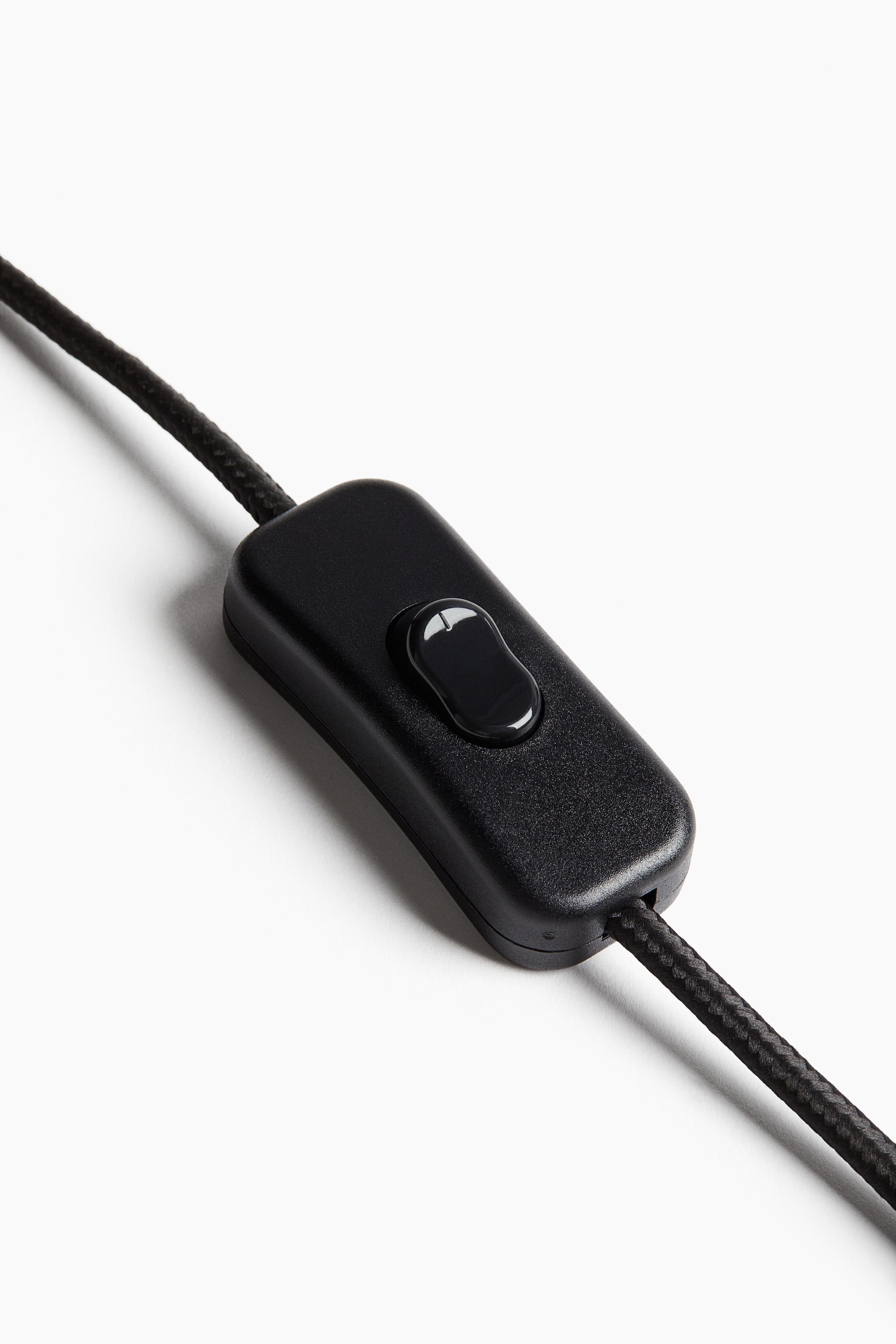 View larger image: Metal table lamp - Dark green - Home All | H&M GB 3