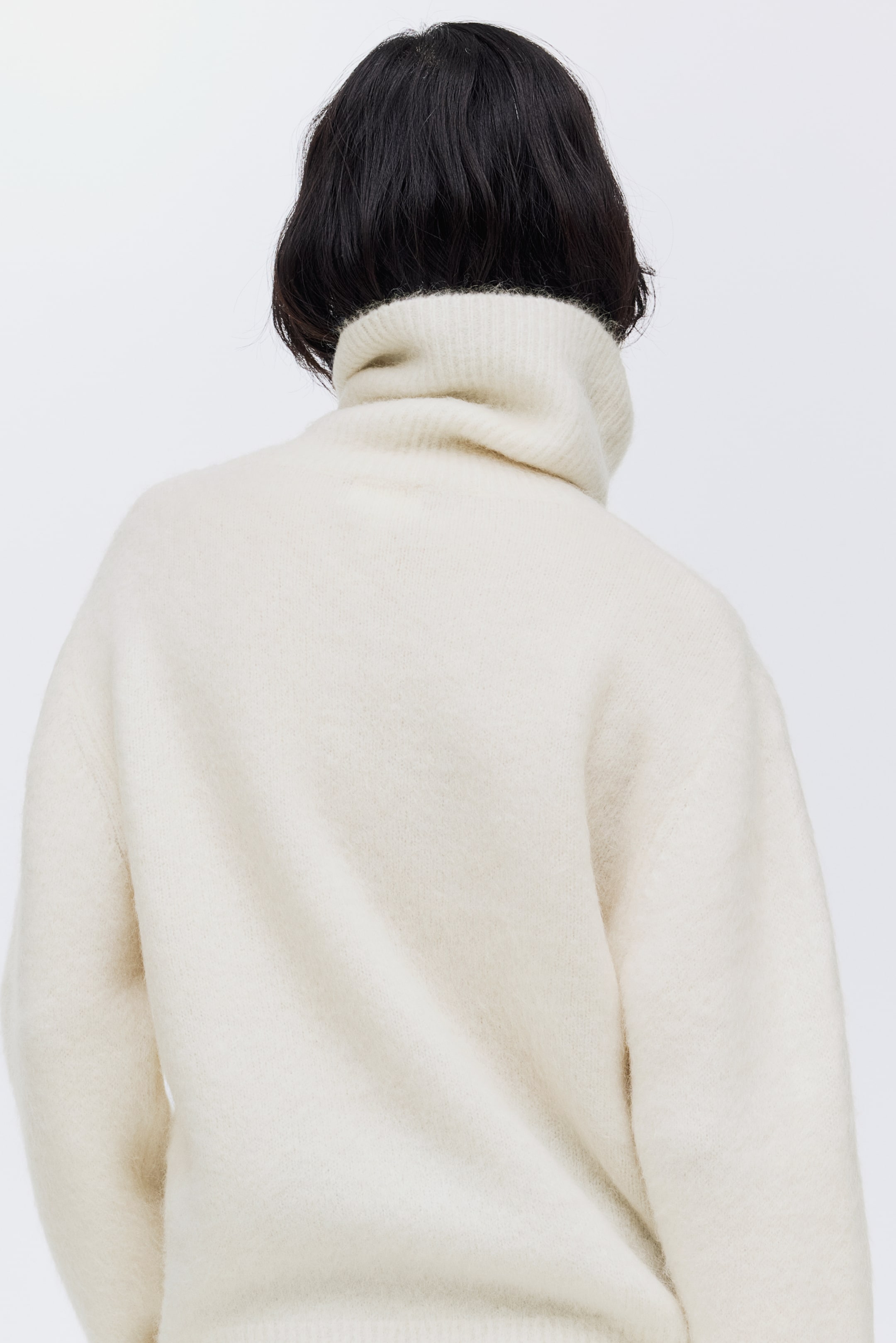 Zobacz większy obraz: Sweter z domieszką moheru - Kremowy - ONA | H&M PL 3