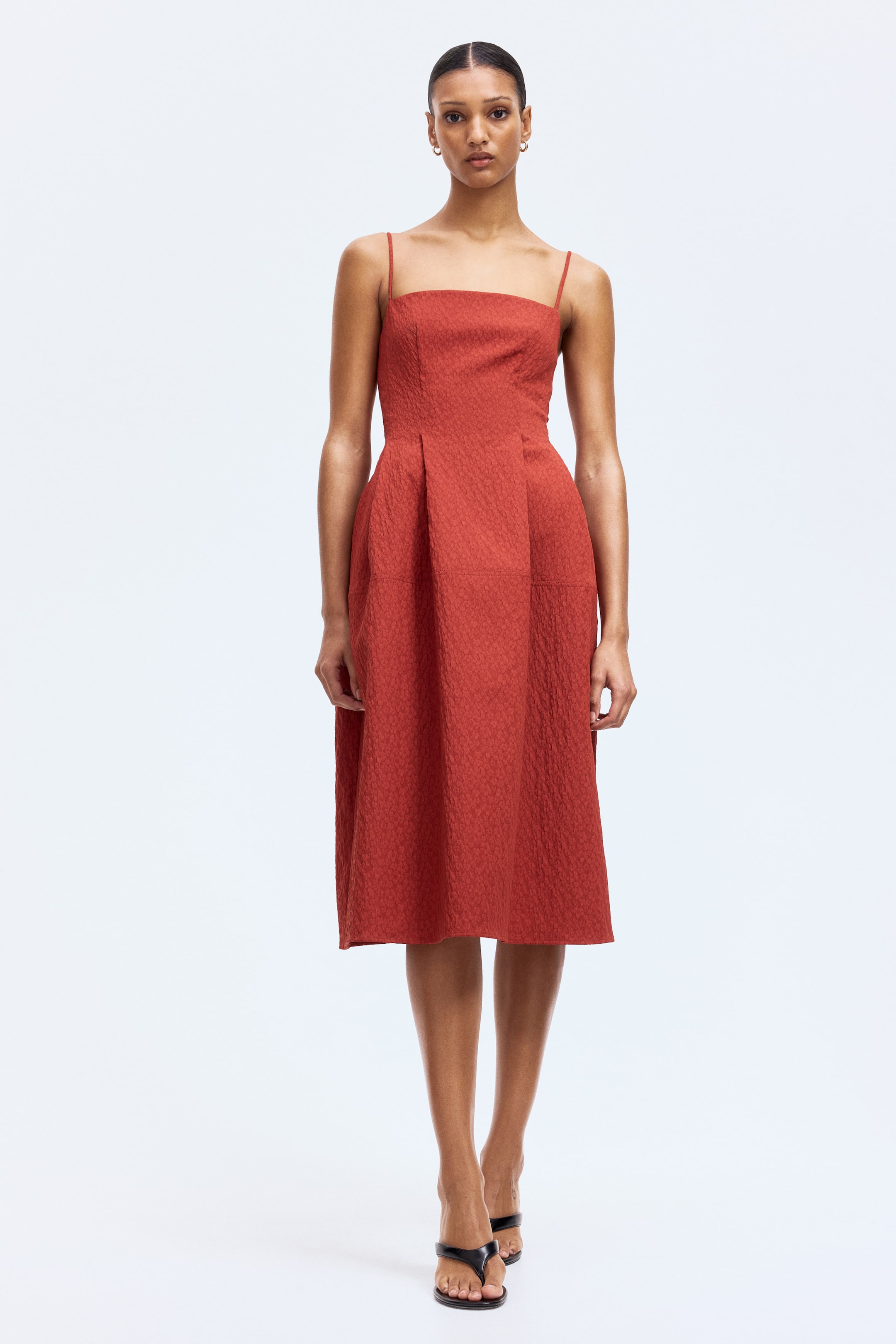 Xem ảnh lớn hơn: Váy hai dây dệt thoi hoa văn - Brick red - Ladies | H&M VN 2