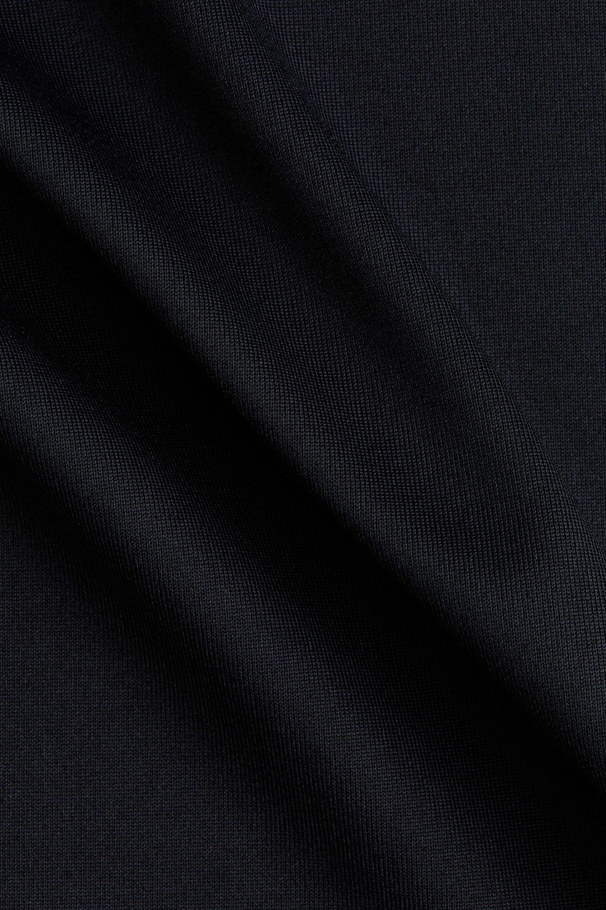 Long-Sleeved Scoop-Neck Top - thumbnail 6