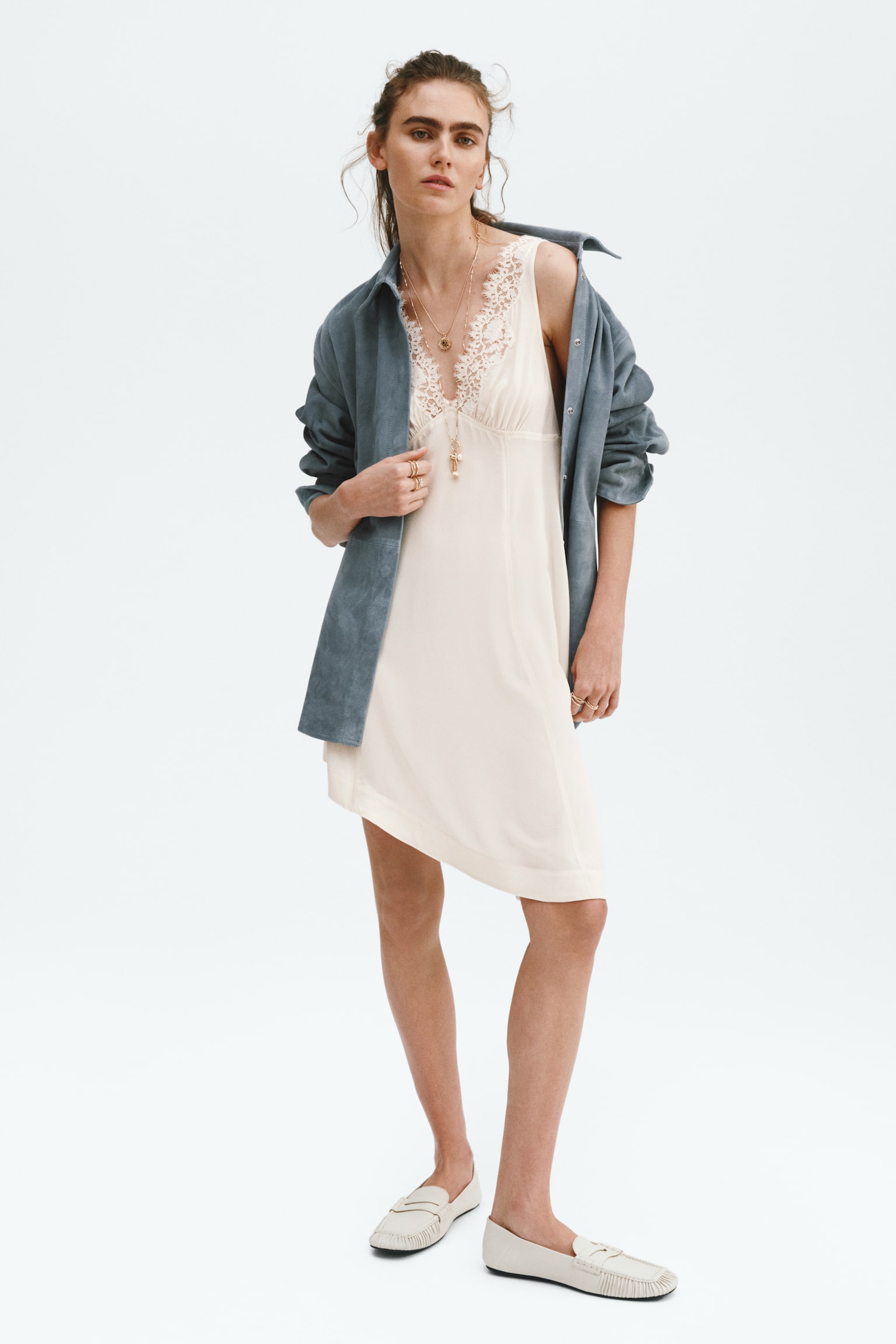 Kleid mit Spitzenborte - 2