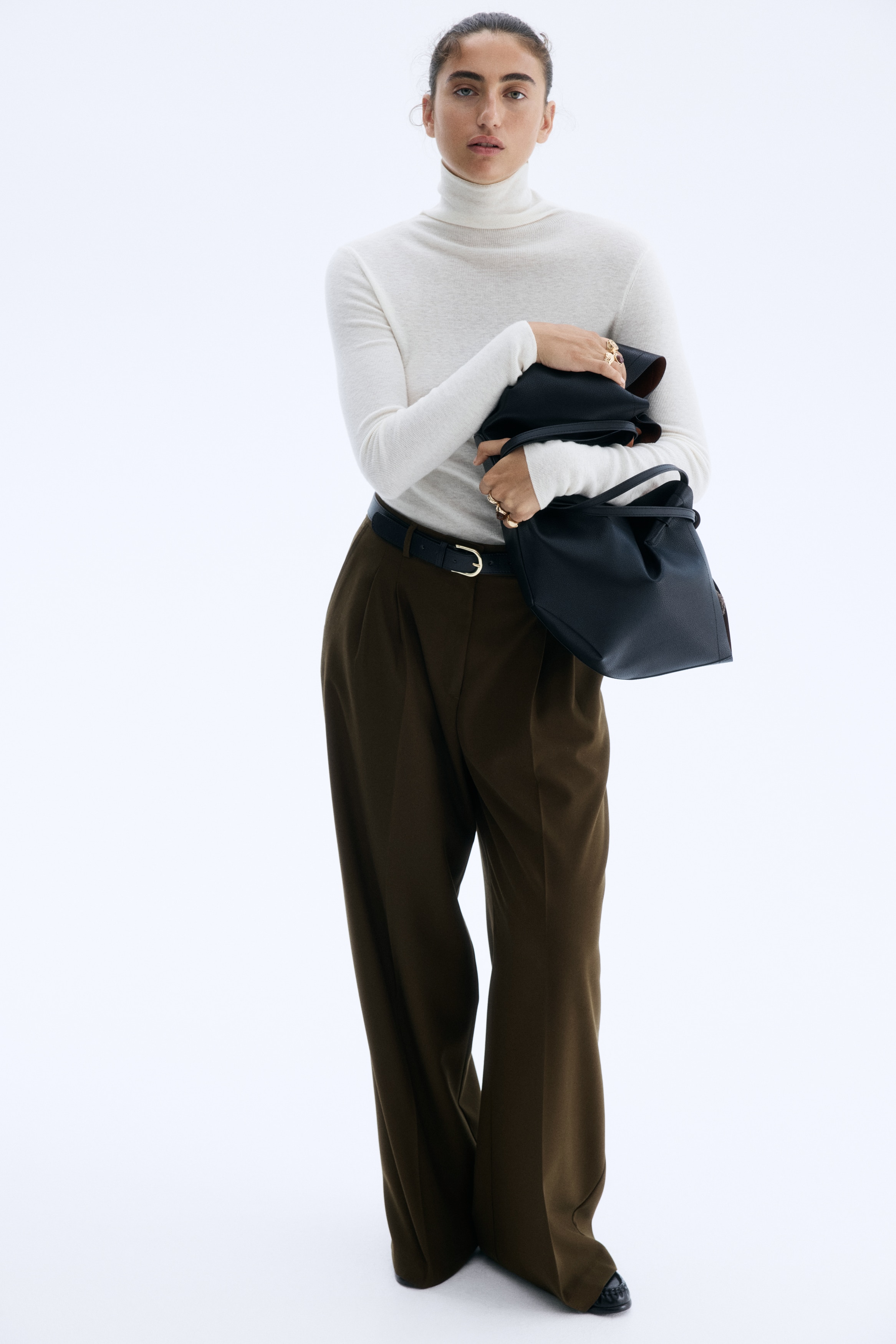 Wide tailored trousers