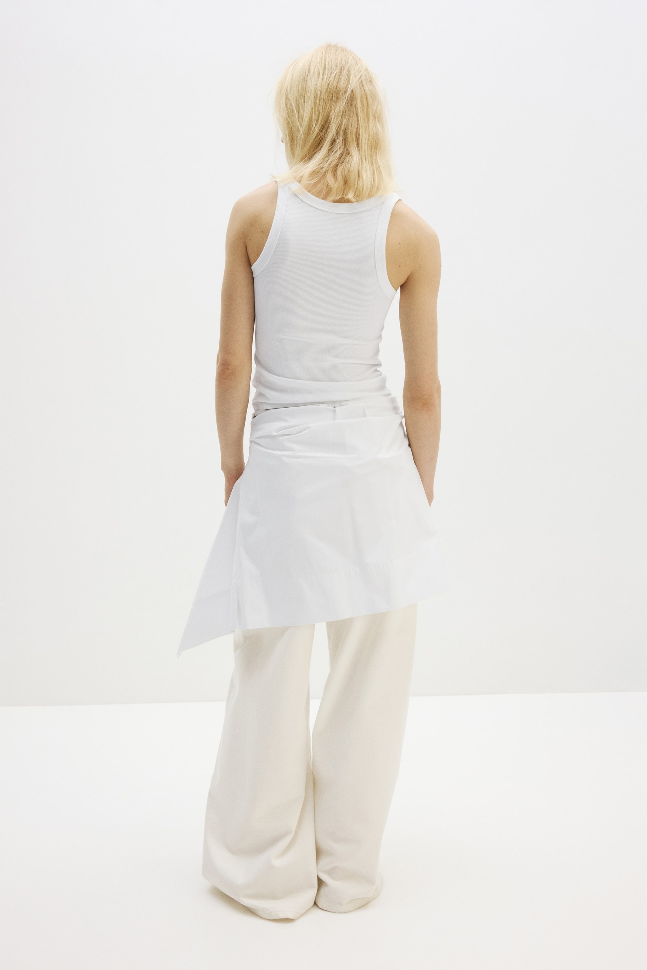 Cooling Slim-Fit Ribbed Tank Top