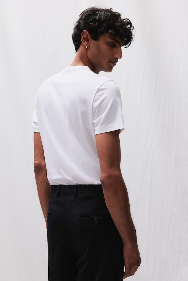 V-aukkoinen T-paita Slim Fit - Valkoinen/Musta - 6
