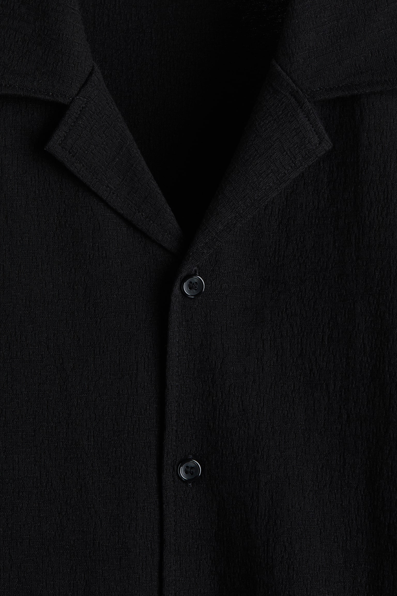 חולצת ריזורט Regular Fit - שחור/סגול כהה - 4