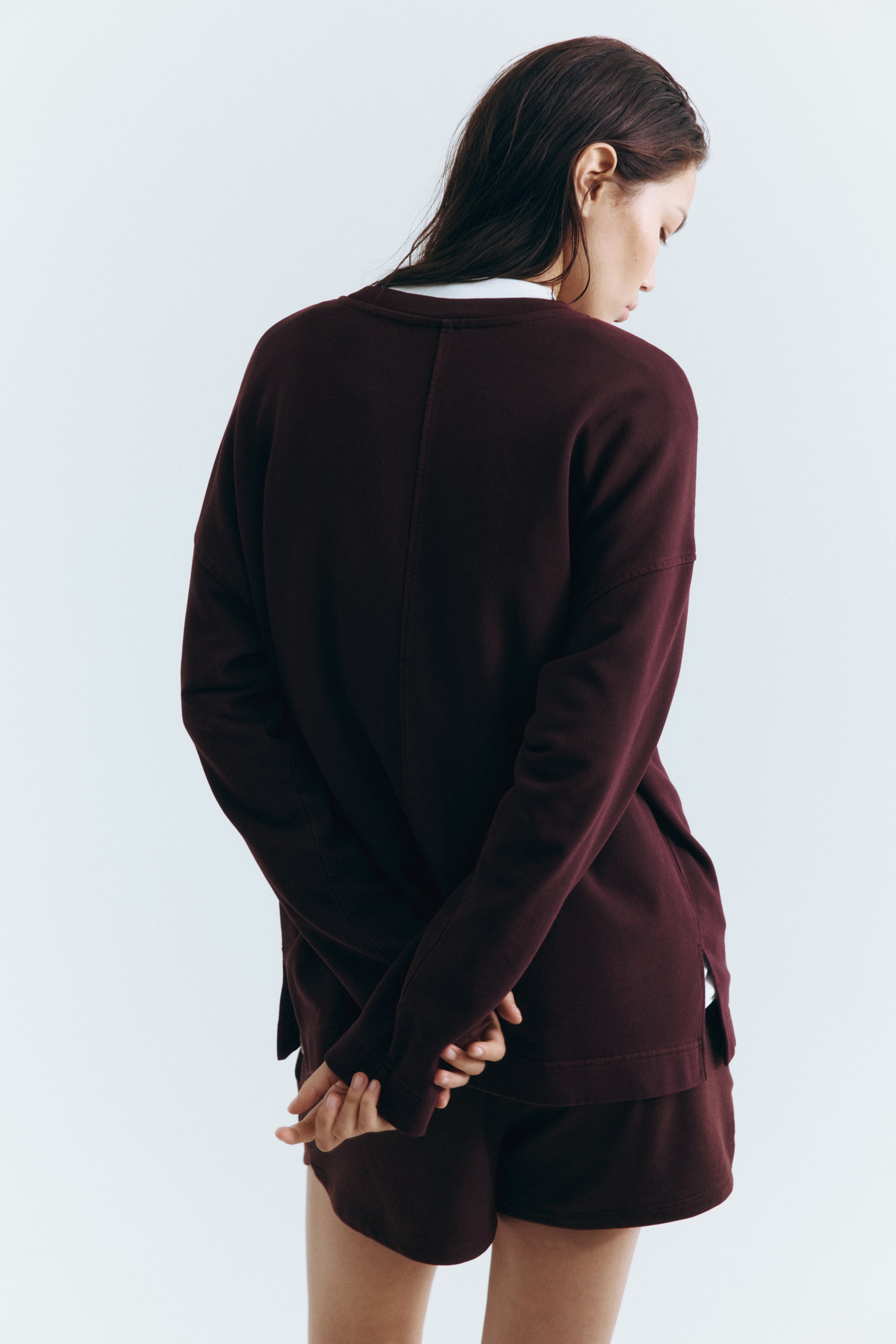 Visa större bild: Sweatshirt med tvättad look - Mörk vinröd - DAM | H&M FI 4