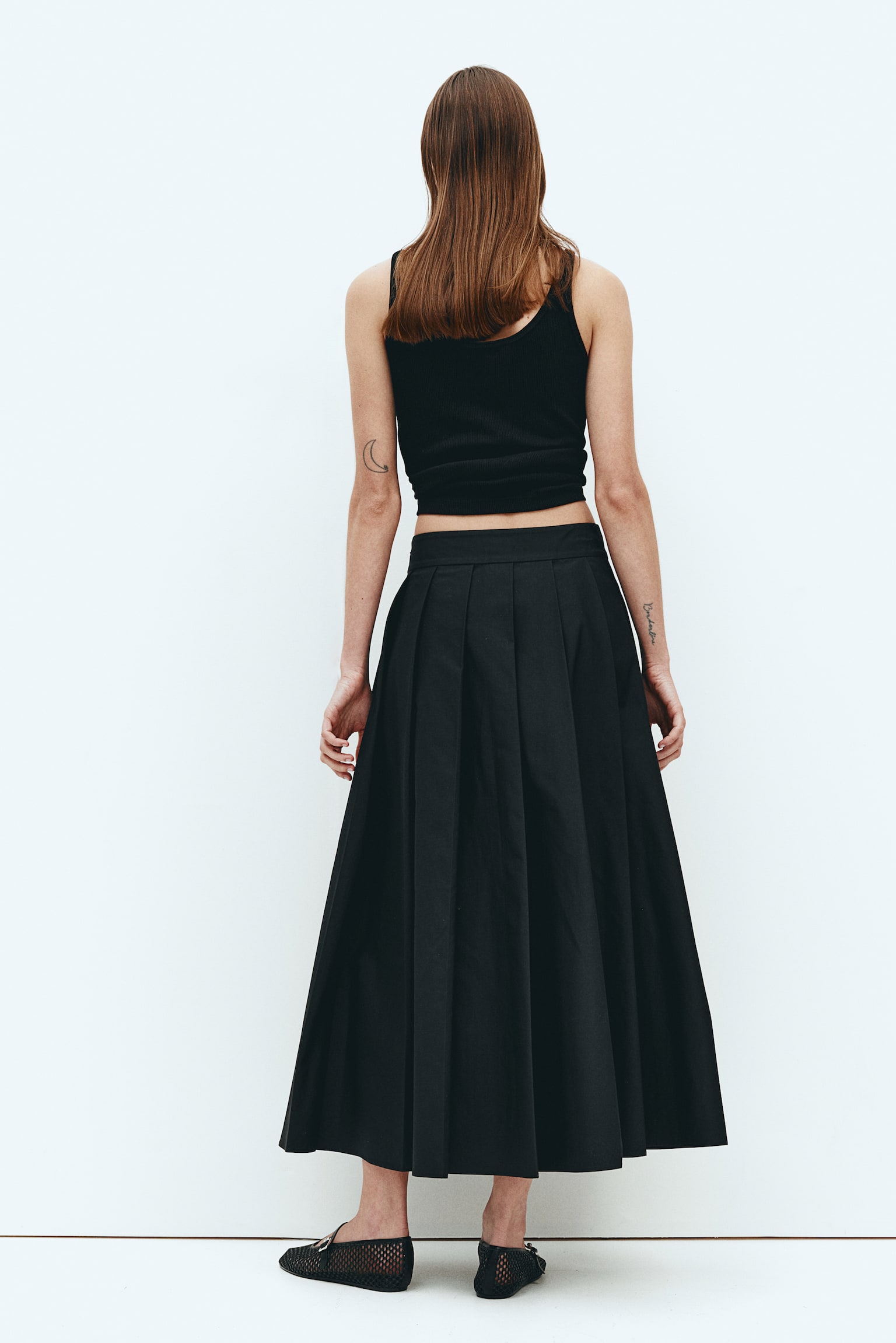 Pleated A-line skirt - Black - 8