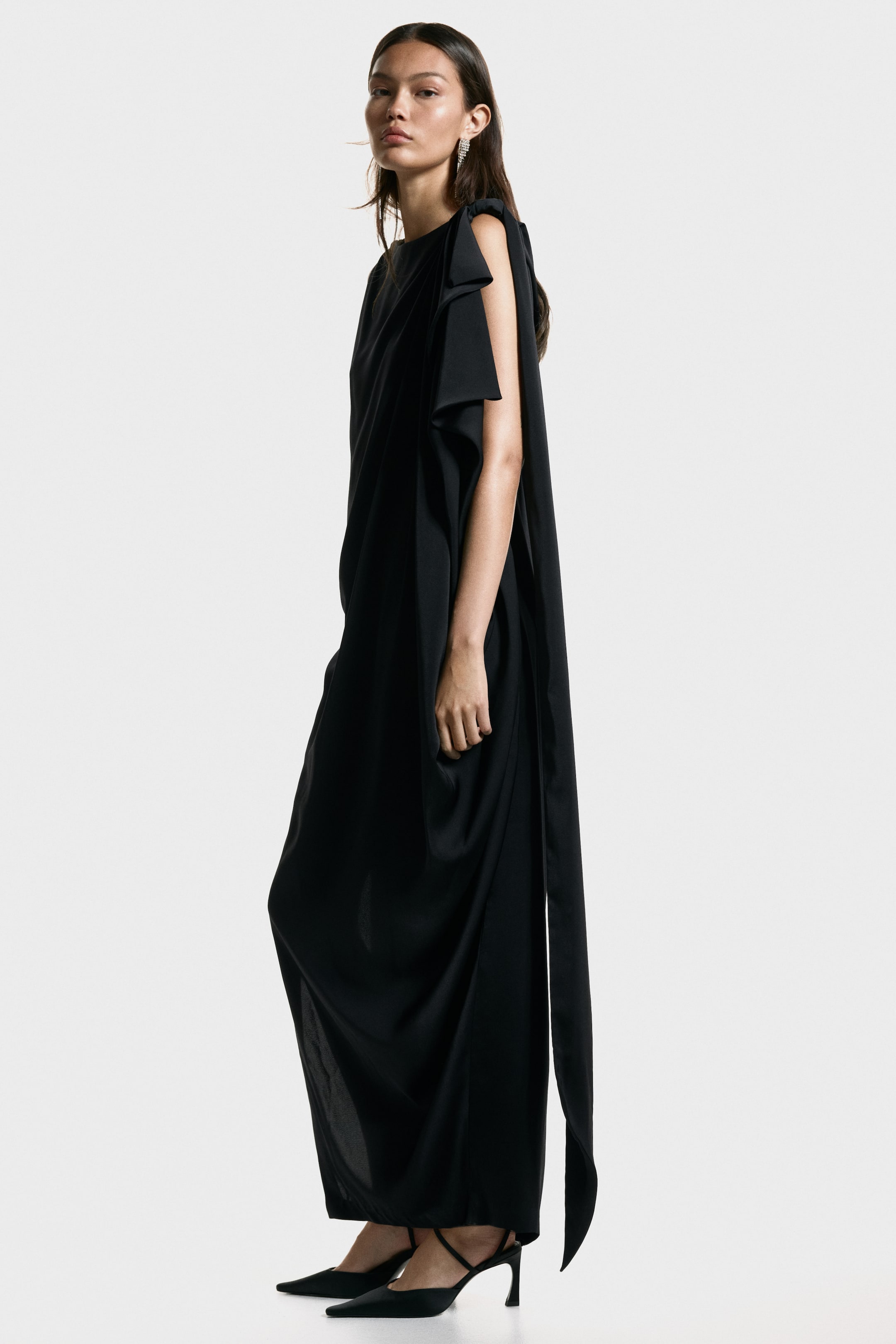 Agrandir l'image: Robe avec détail à nouer - Noir - FEMME | H&M FR 1