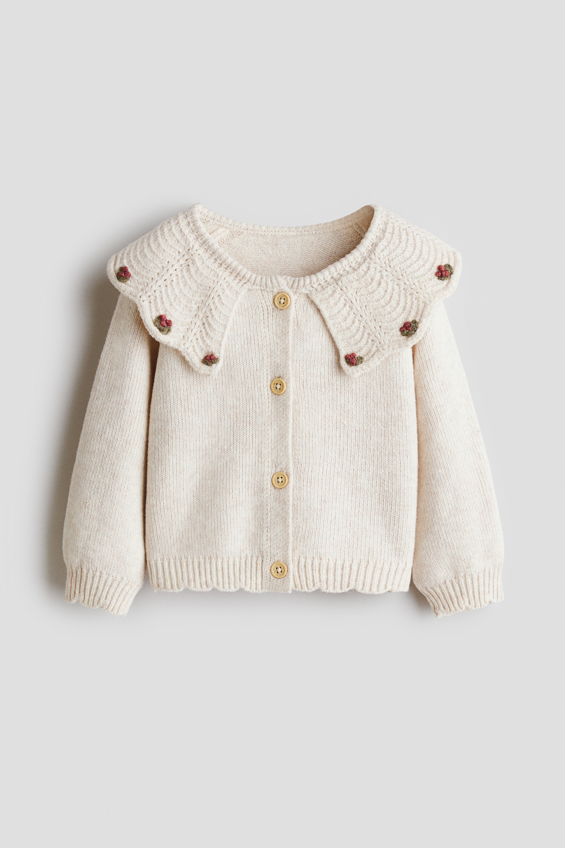 Cardigan cu gulerModel