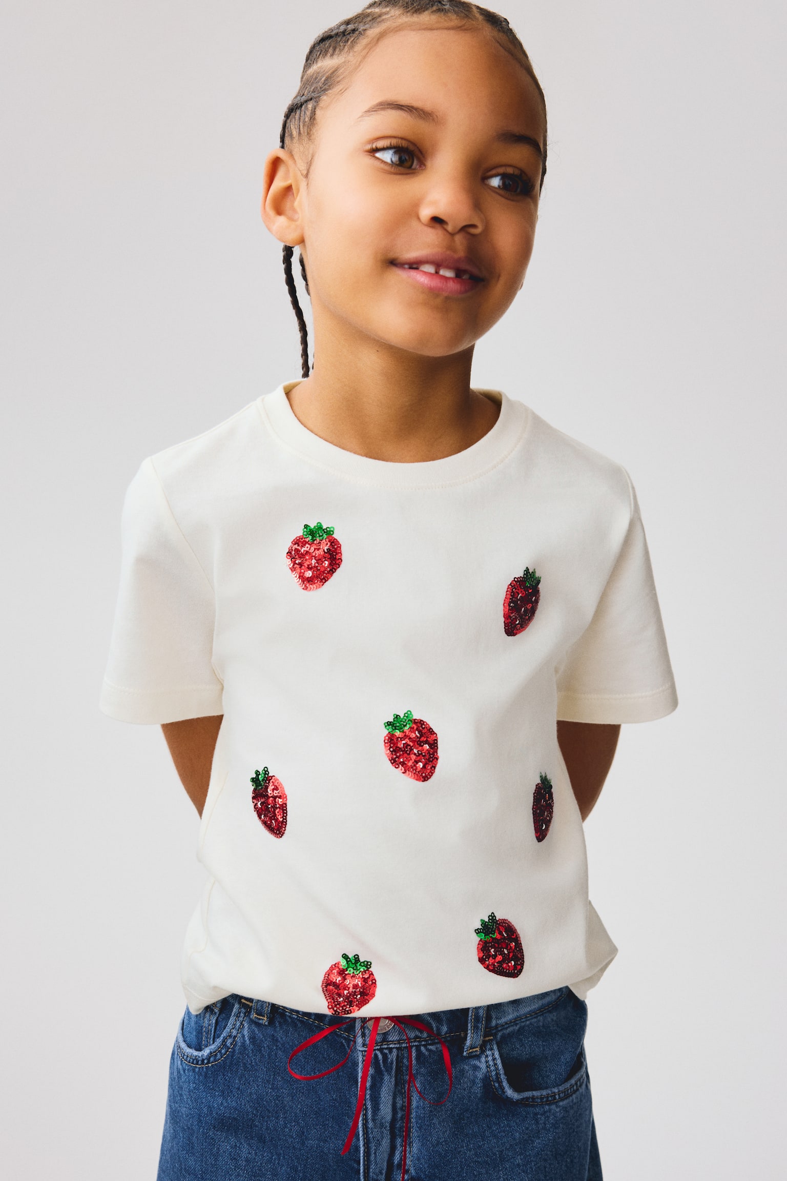 טישירט עם מוטיב - לבן/תותים/לבן/כחול נייבי/ורוד בהיר/לבבות/כחול נייבי/קרם/Ciao/ורוד/תות - 4