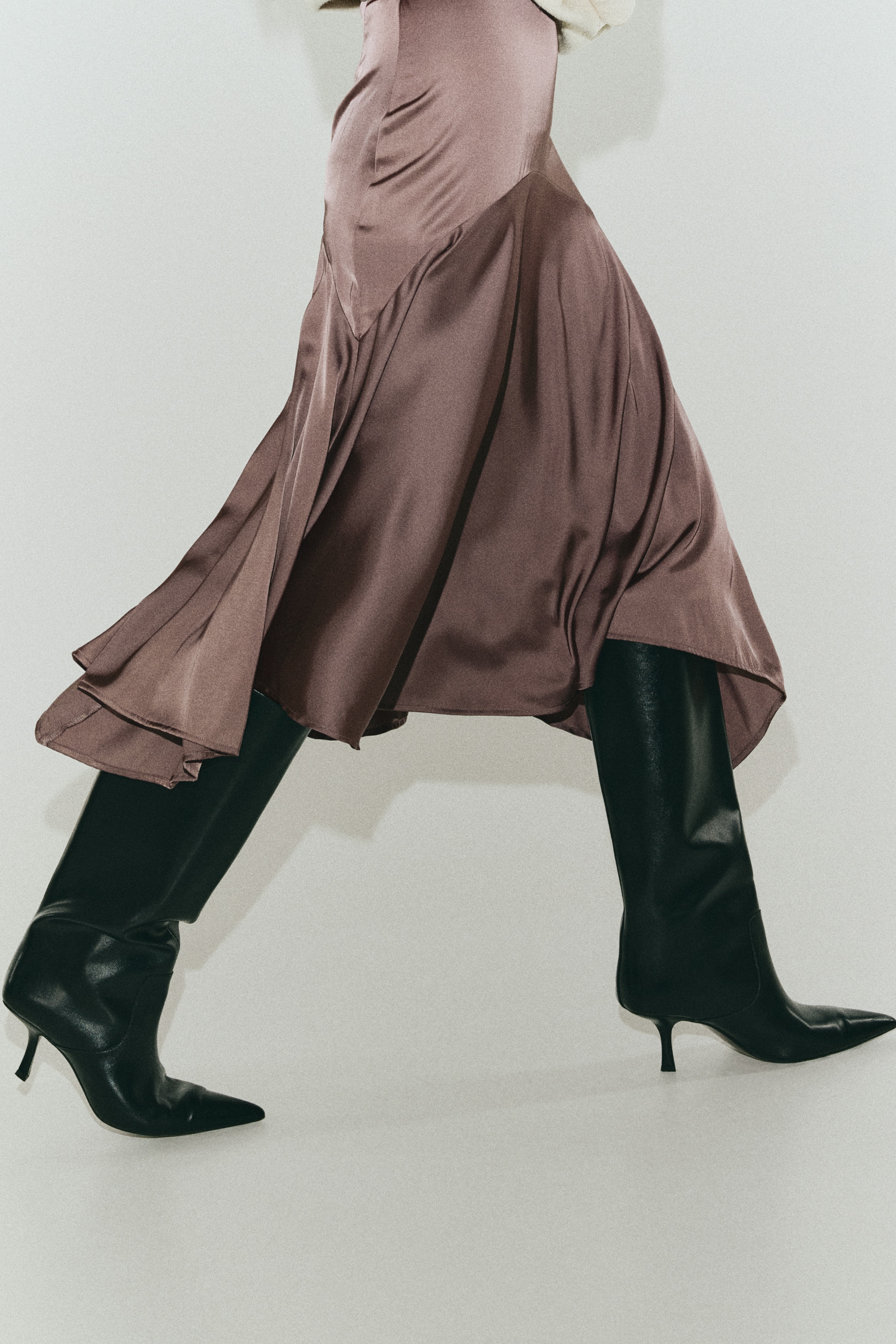 Satin twill skirt