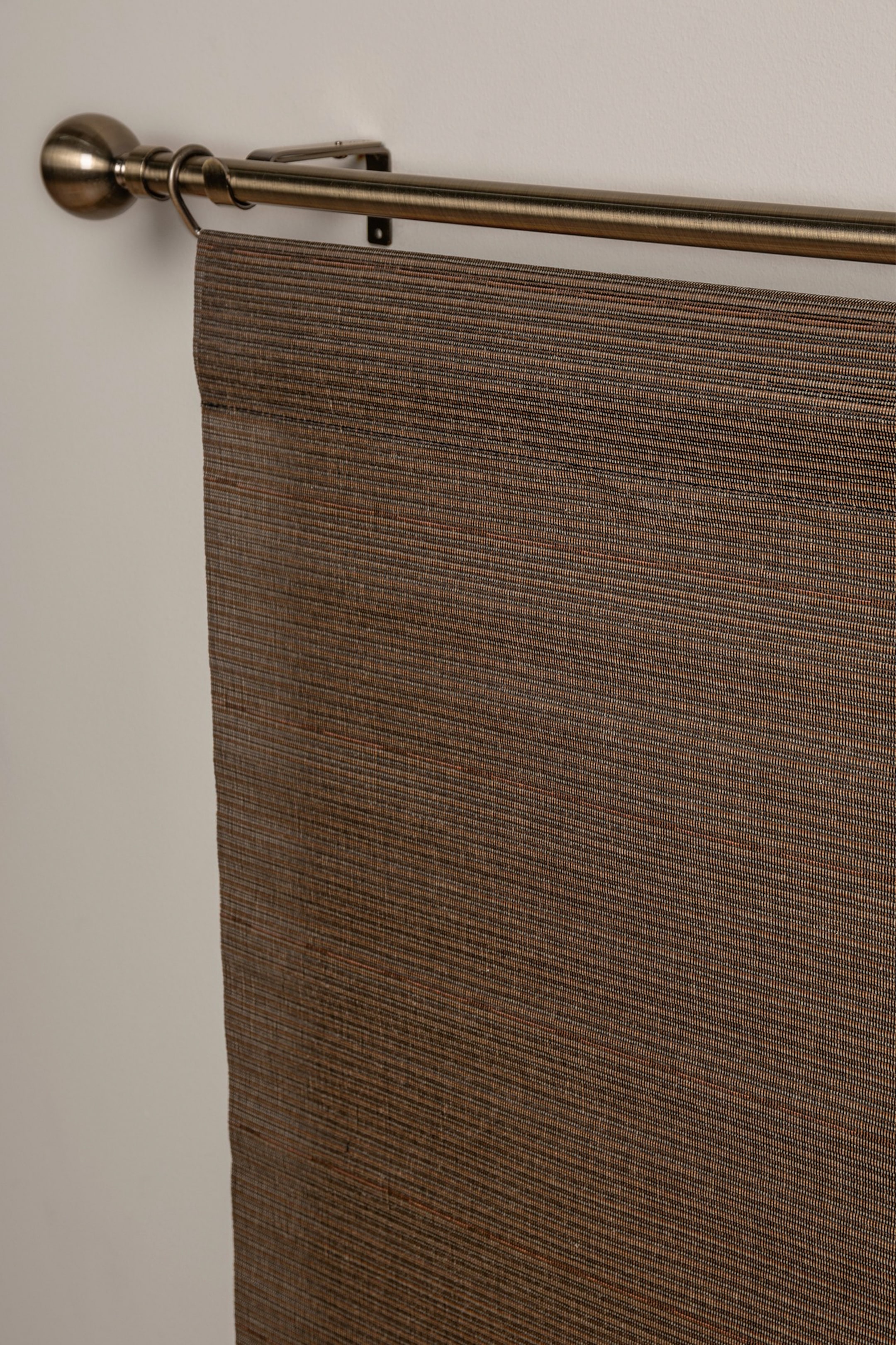 Größeres Bild ansehen: 1er-pack Schiebevorhang Peate - Braun - Hasta - Home All | H&M DE 2