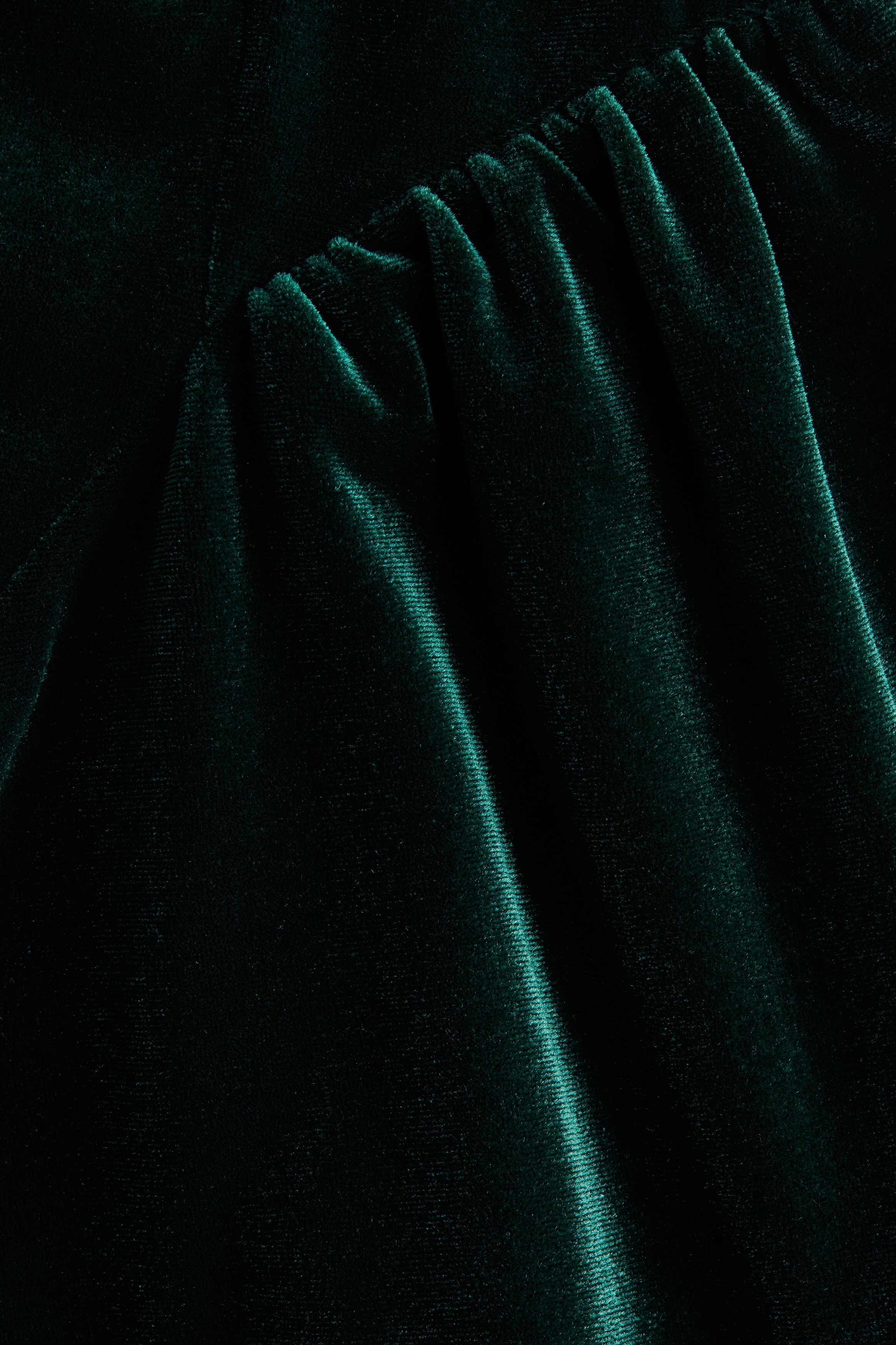 Ladies - Dark Green Sleeveless Velour Dress - Size: XL - H&M Ladies - Dark Green Sleeveless Velour Dress - Size: XL - H&M