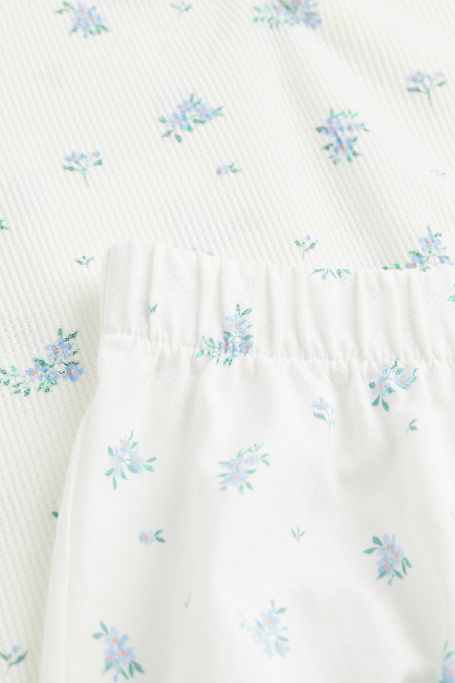 Pyjama top and shorts - Natural white/Floral - 2