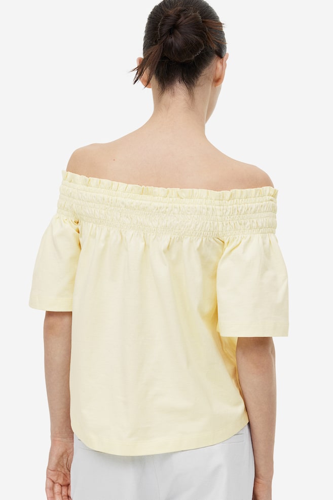 Off-the-shoulder jersey top - Light yellow/Red/Black/Floral - 5