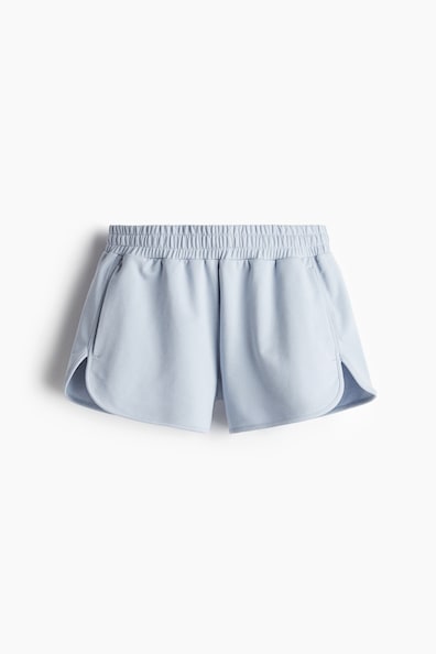 スポーツショートパンツ