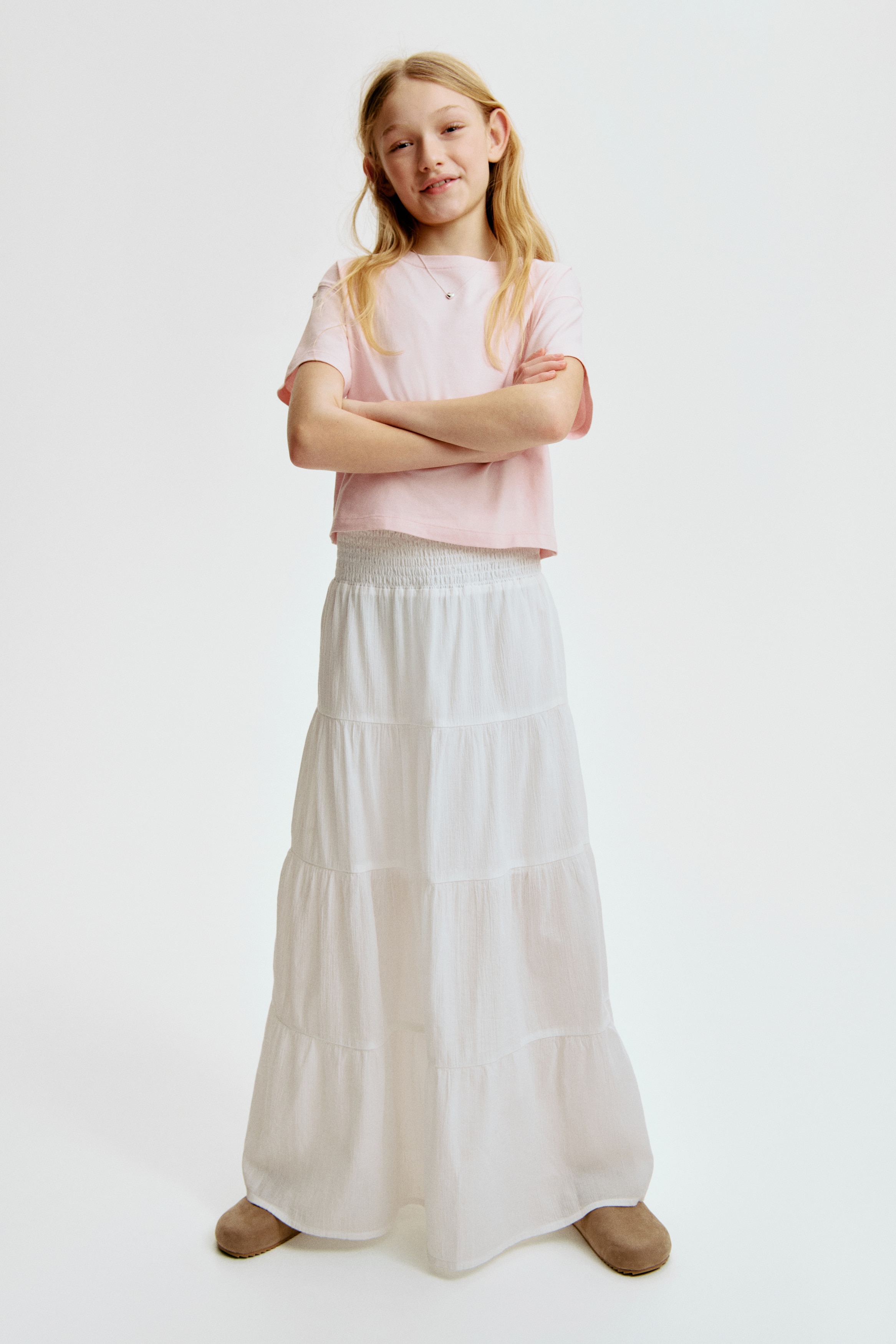 Stepenasta suknja - Bela/Bela/cvetni dezen