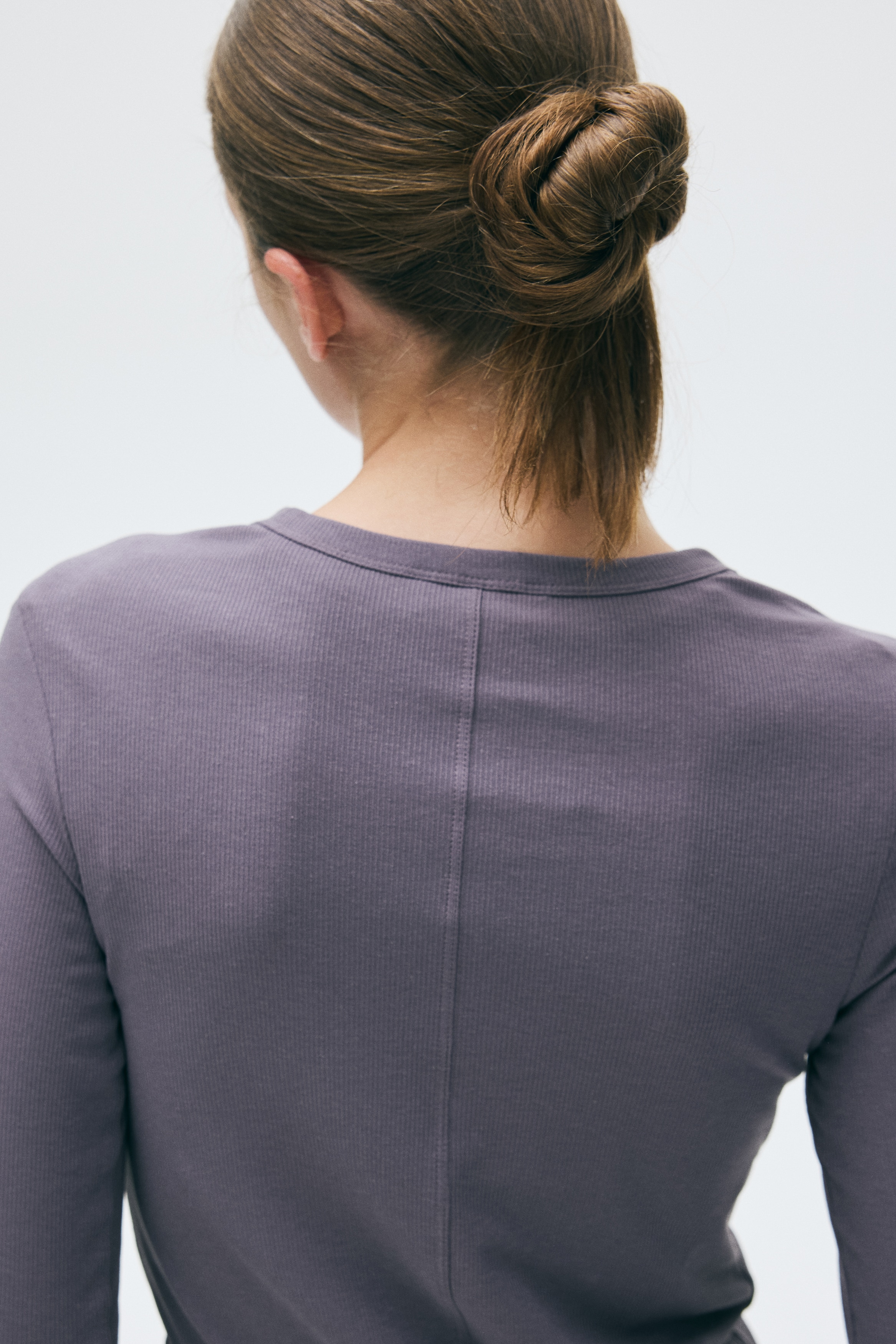 Long-Sleeved Ribbed Top thumbnail 3