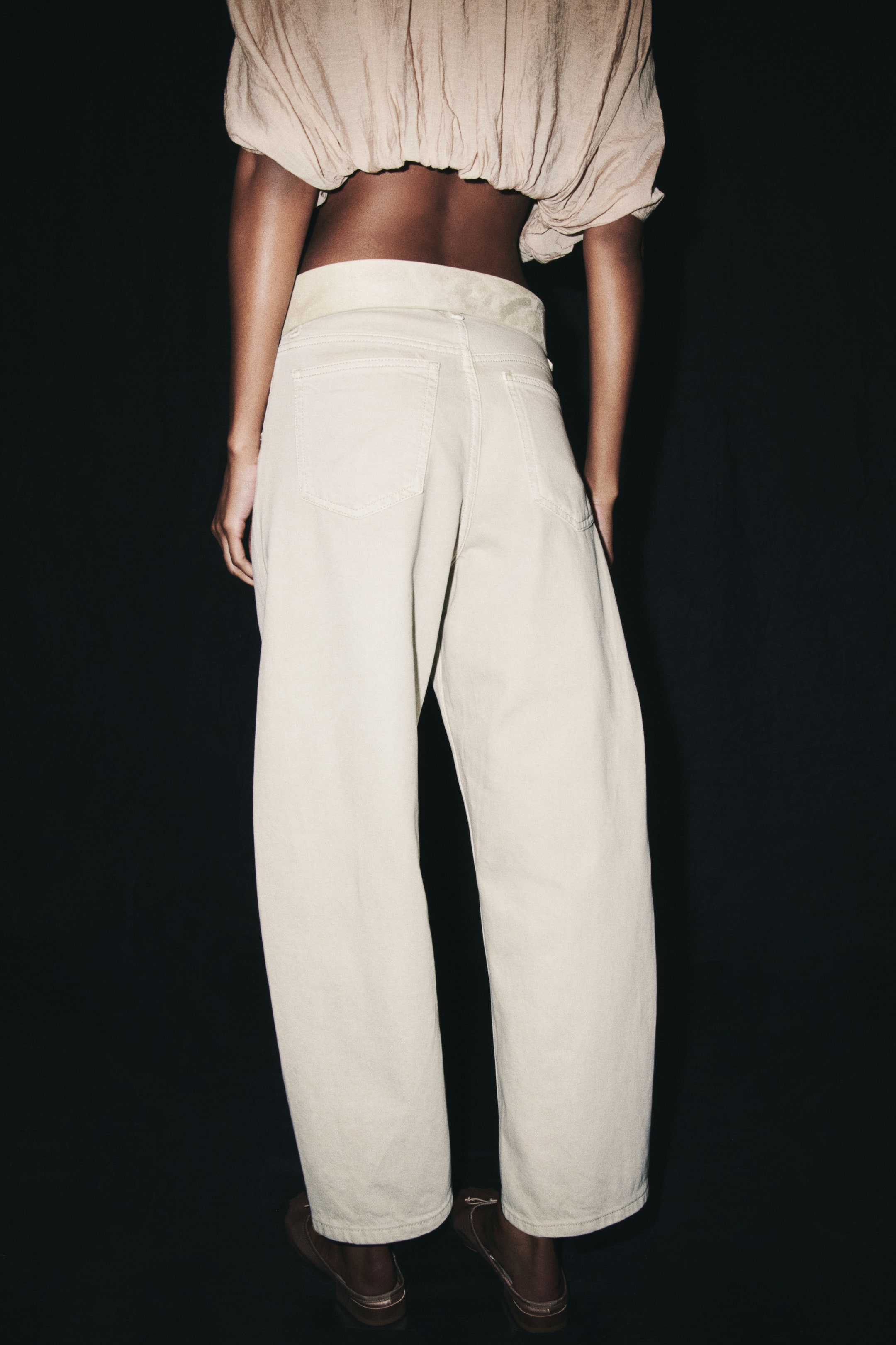 High-Waist Barrel-Leg Ankle Jeans