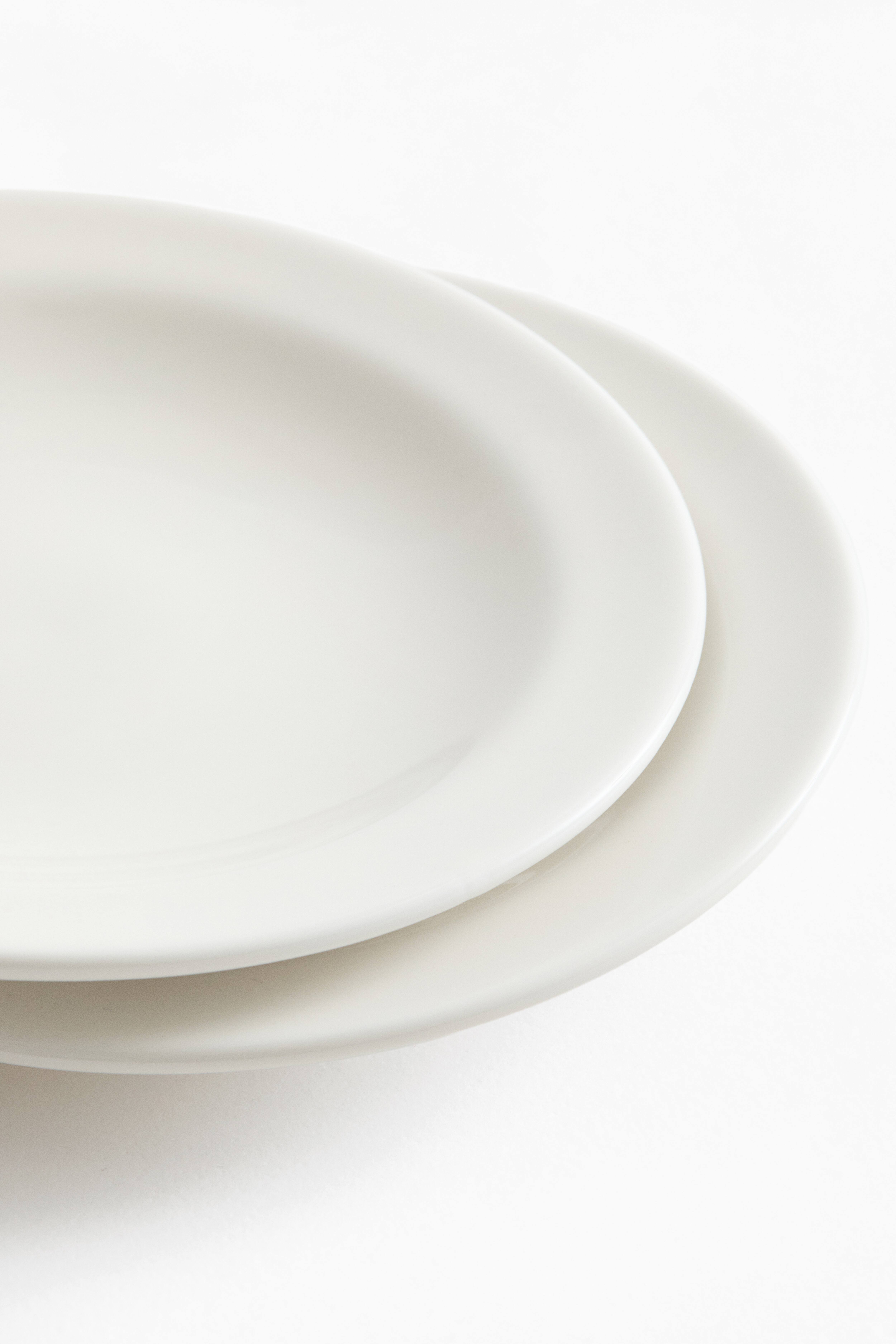 Lot de 2 mini assiettes en porcelaine
