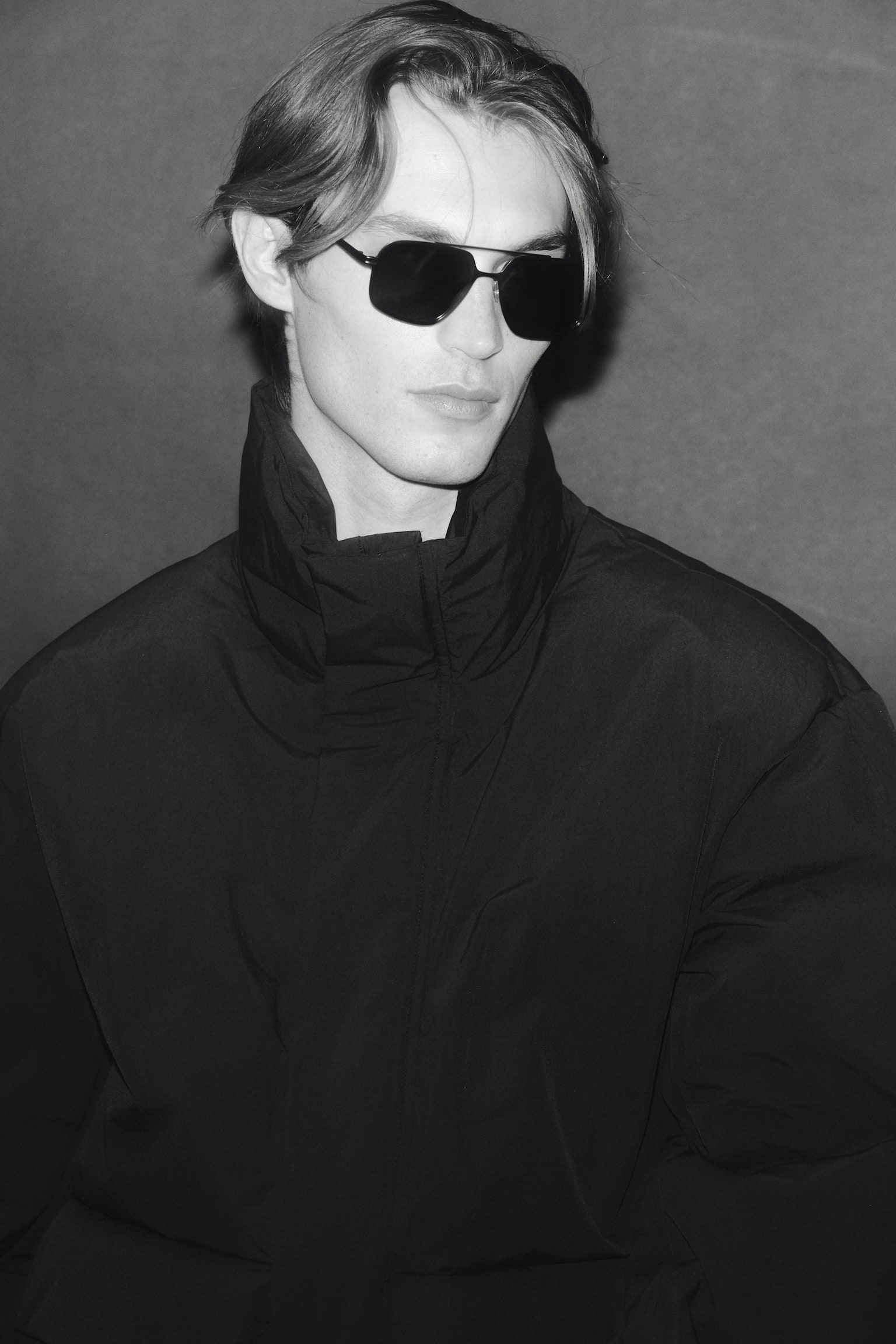 Мужская куртка H&M Move Sports Puffer with ThermoMove™, цвет: Чёрный — фото 5