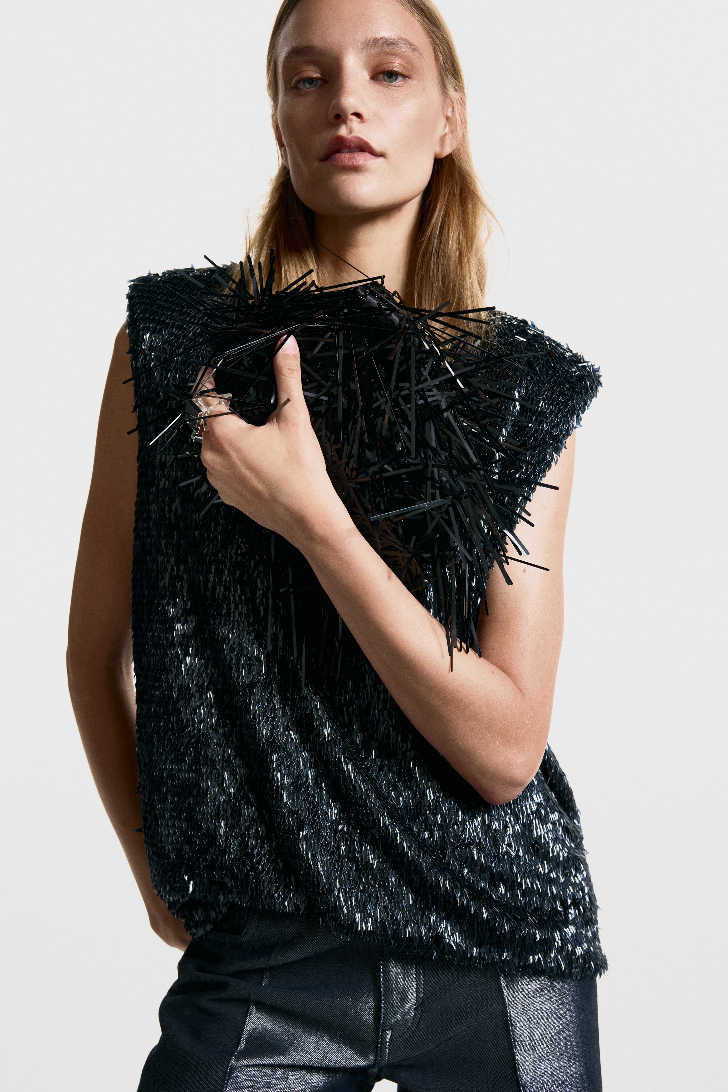 Embellished clutch
