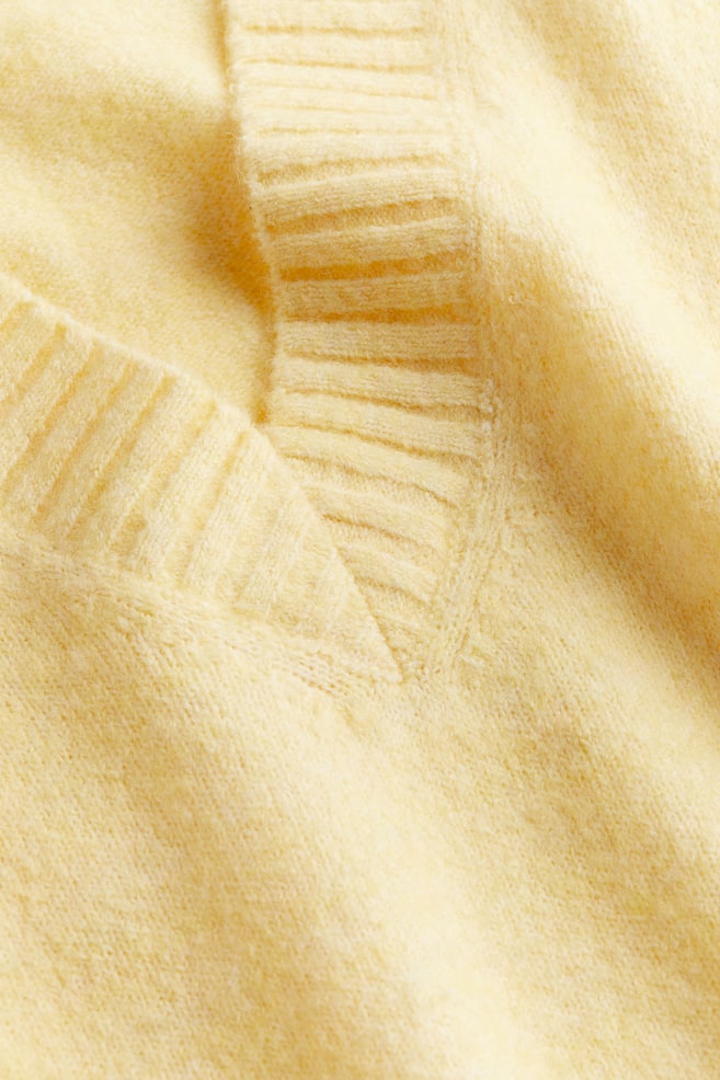 V-neck jumper - Yellow/Natural white - 4