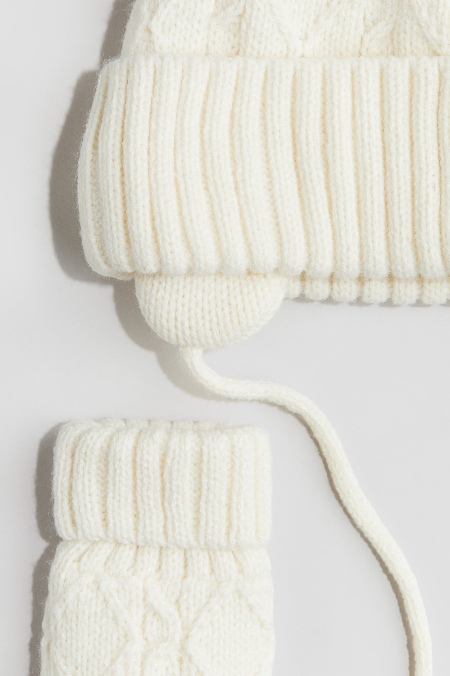 2-piece beanie and mittens set - White/Light grey - 2