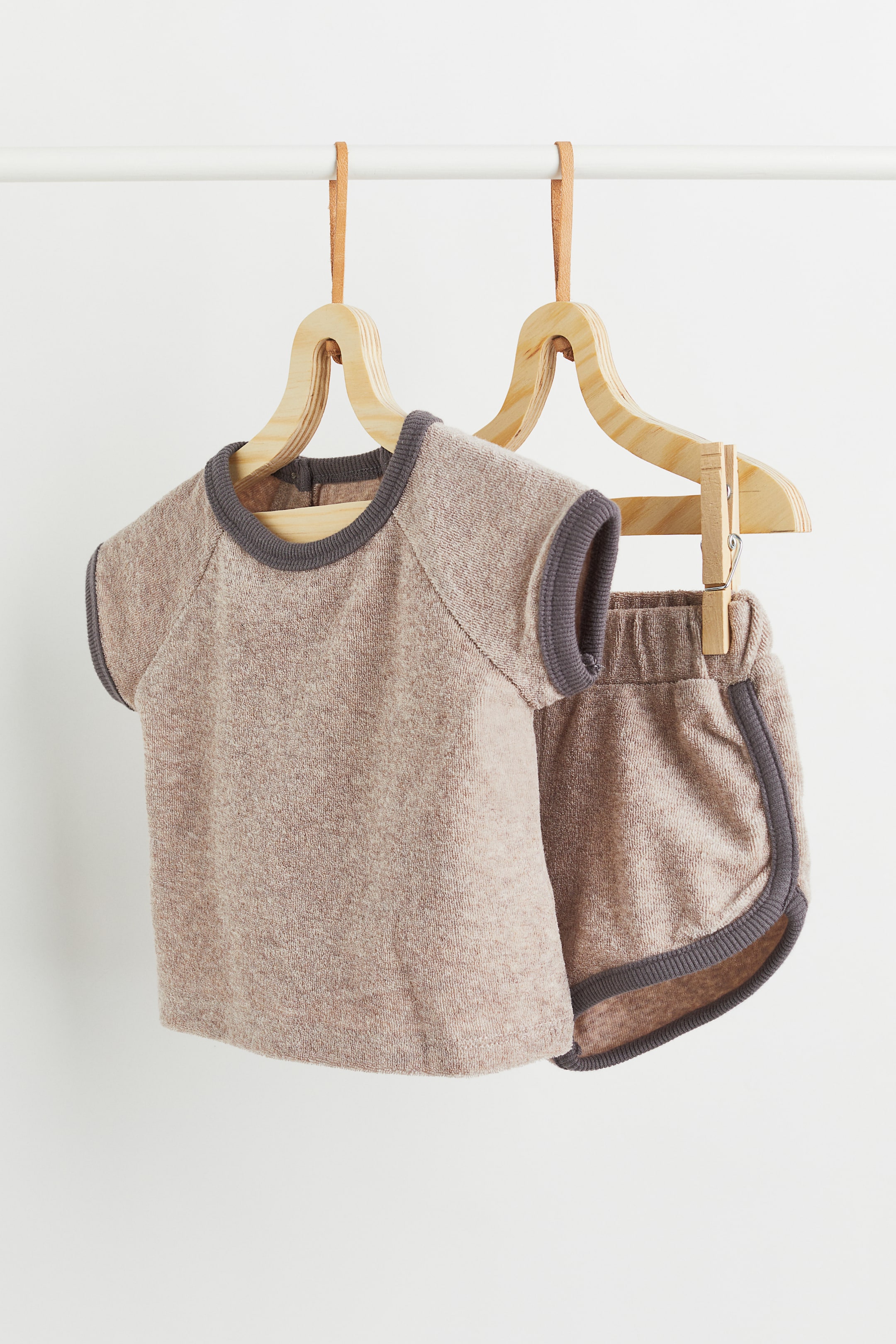 View larger image: 2-piece terry set - Beige marl - Kids | H&M MY 1