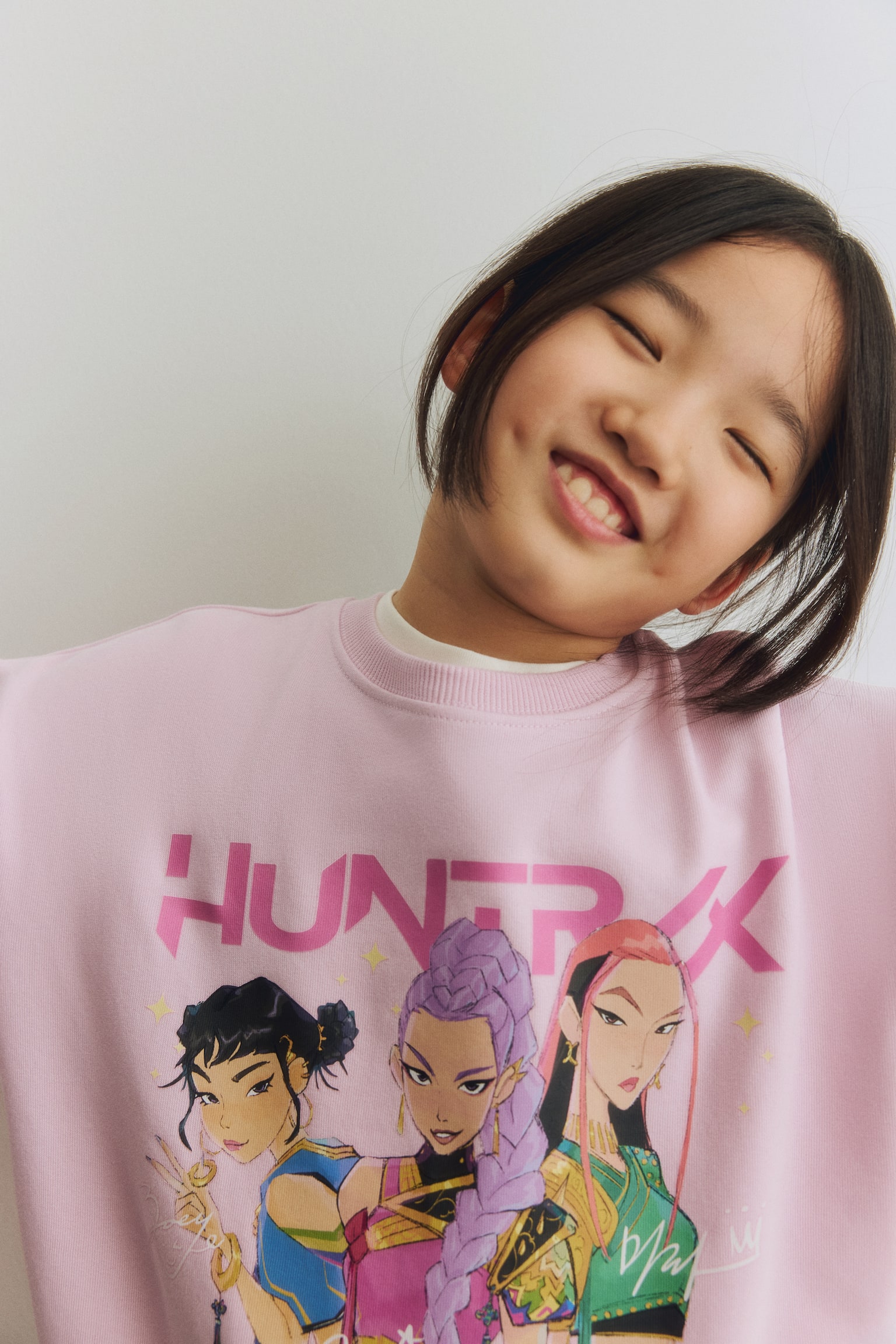 Sweat-shirt avec motif - Rose clair/KPop Demon Hunters/Crème/Minnie/Rose clair/CapyFun - 5