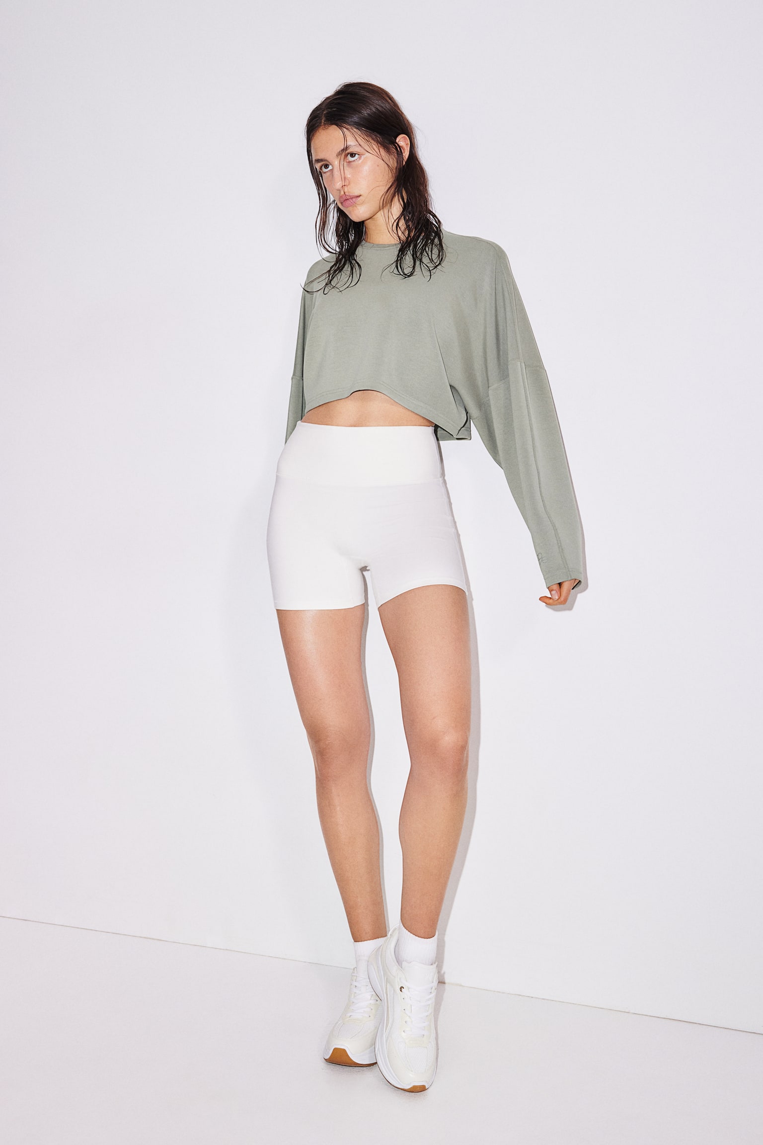 Cropped sports top in DryMove™ - Light khaki green - 4